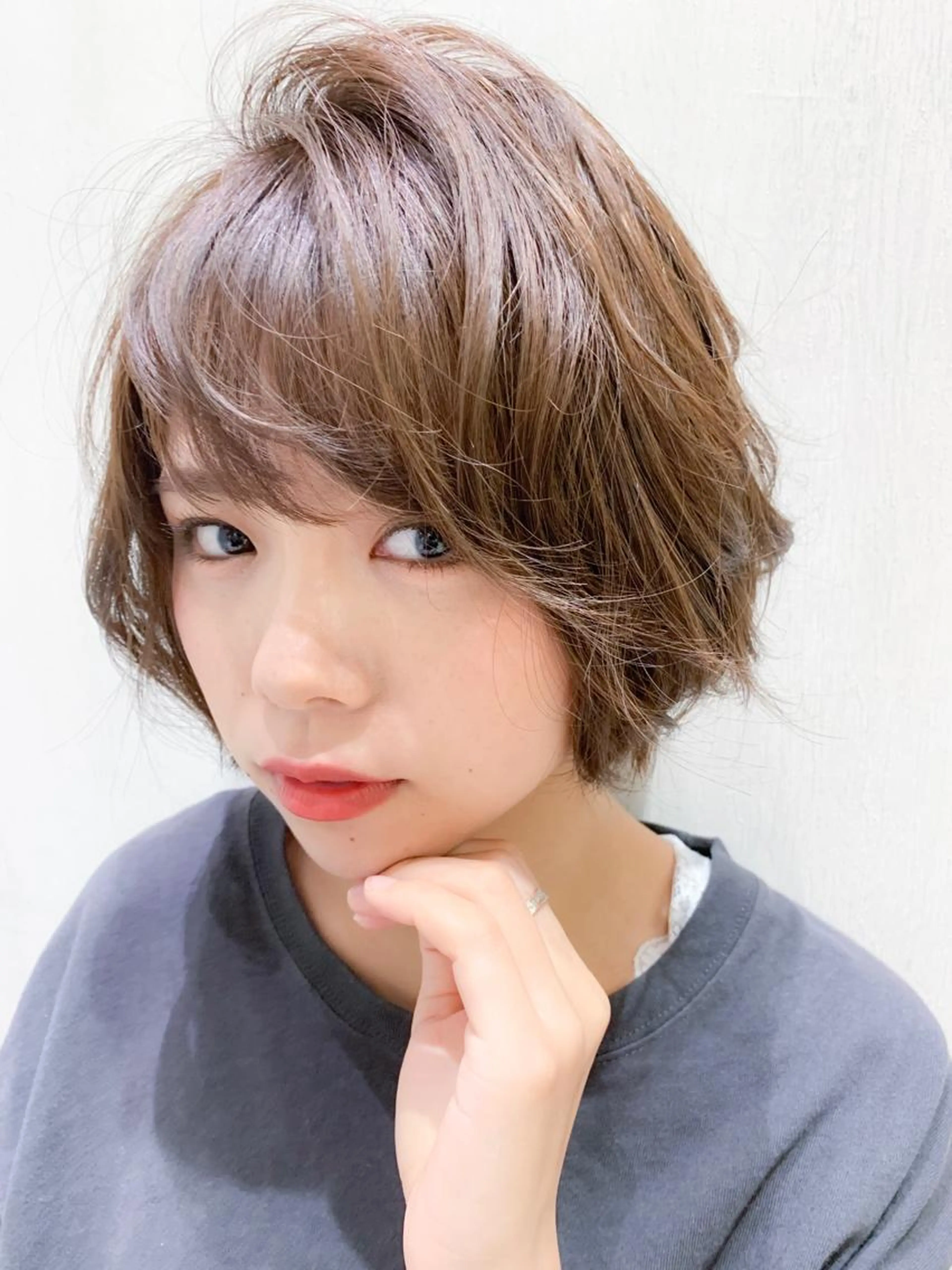 白髪ぼかしハイライト+オージュア2STEPトリートメントの写真
