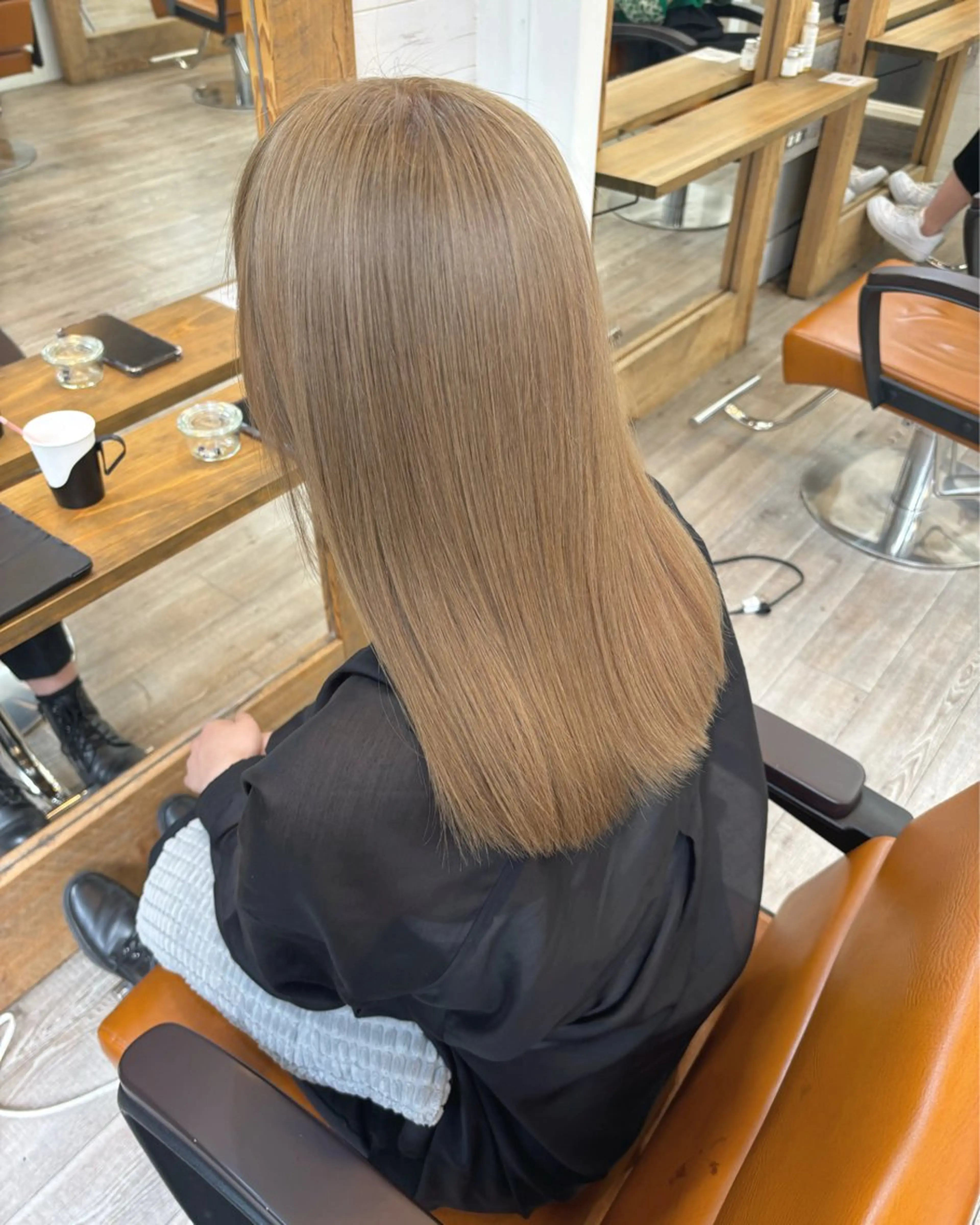 セミロング newi広島／ Ririaのヘアスタイル