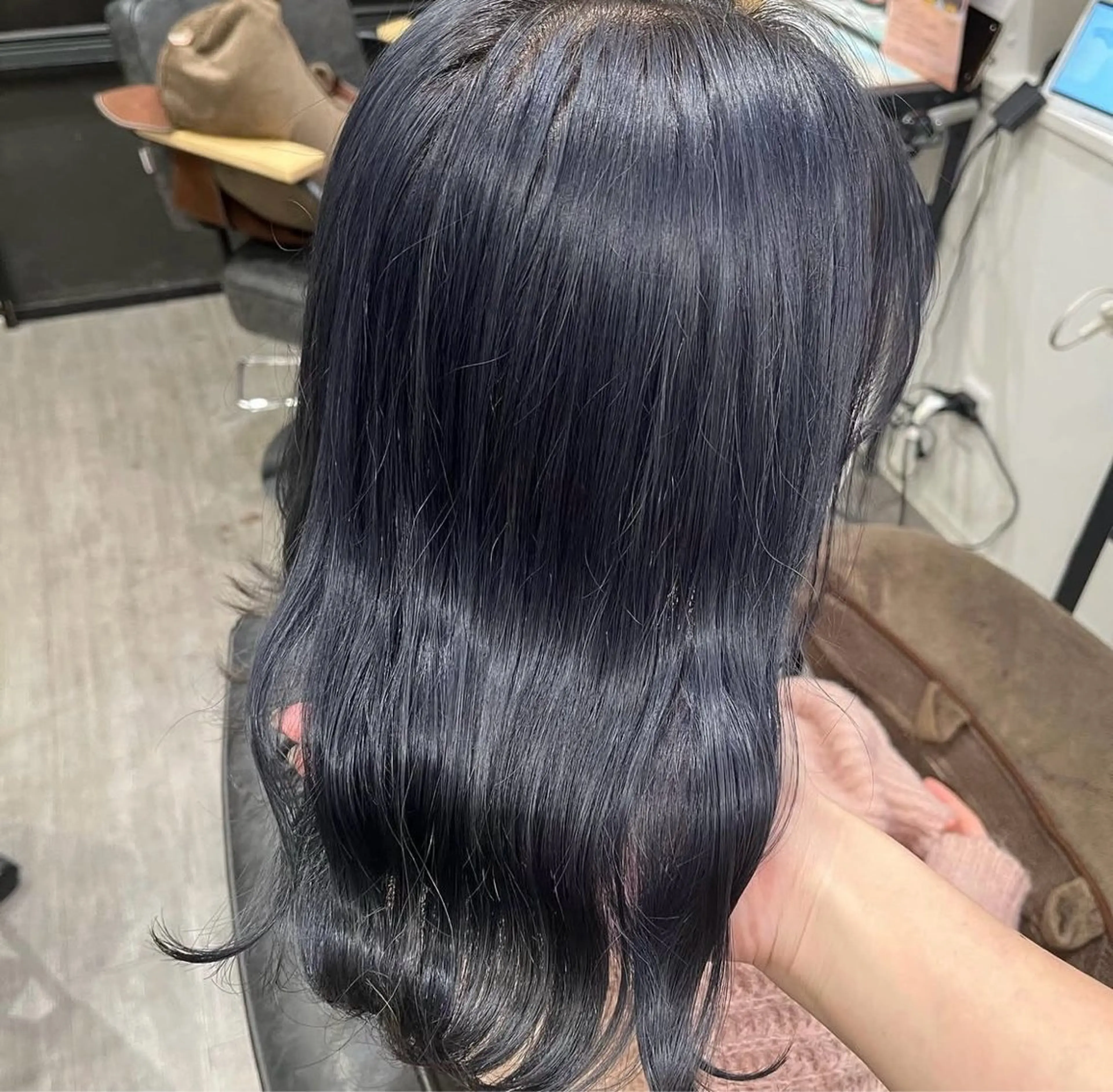 ロング カラー 生尾 虹水のヘアスタイル