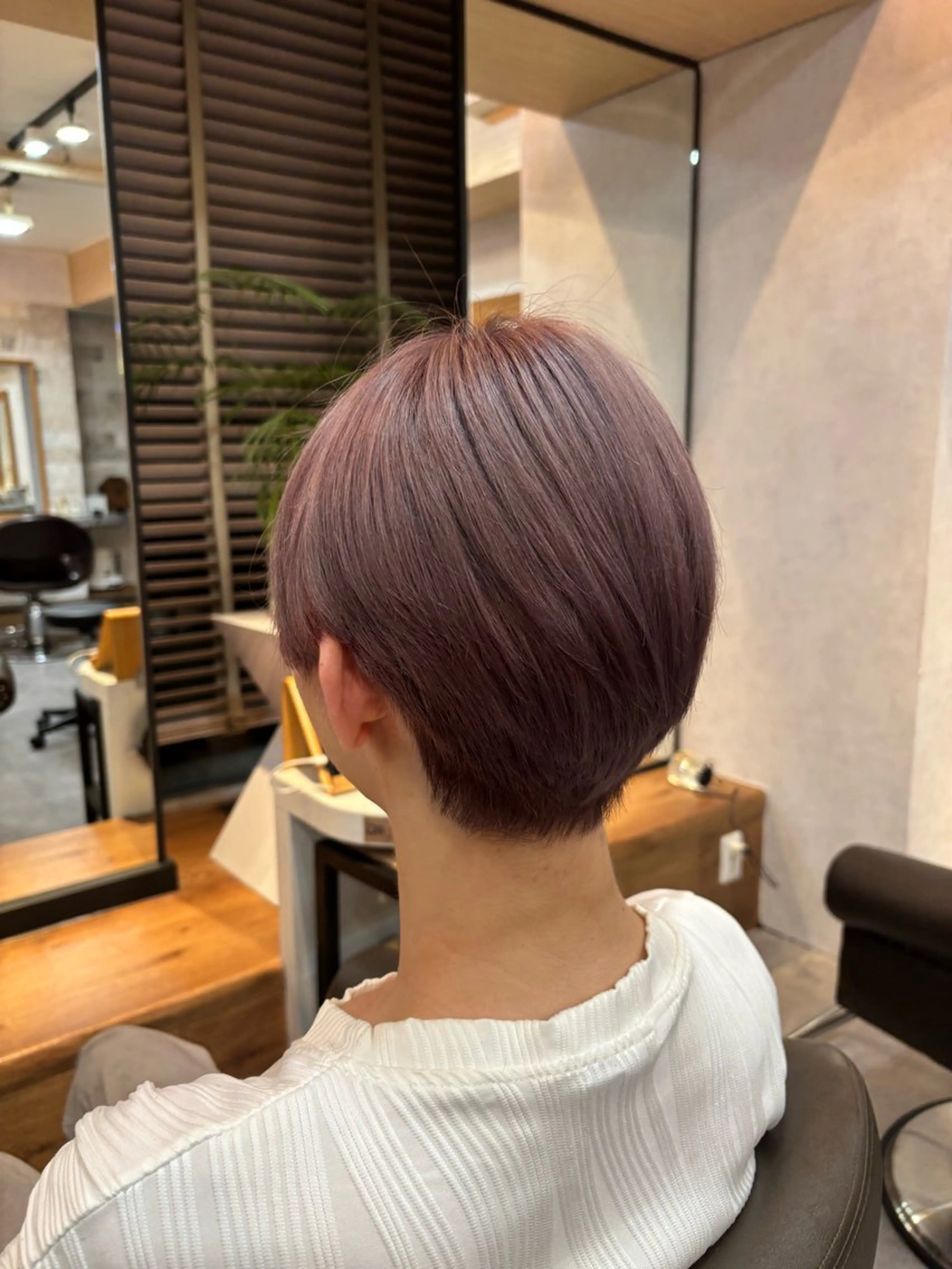ショート カラー メンズ ヘアカラー 日高 愛華のヘアスタイル
