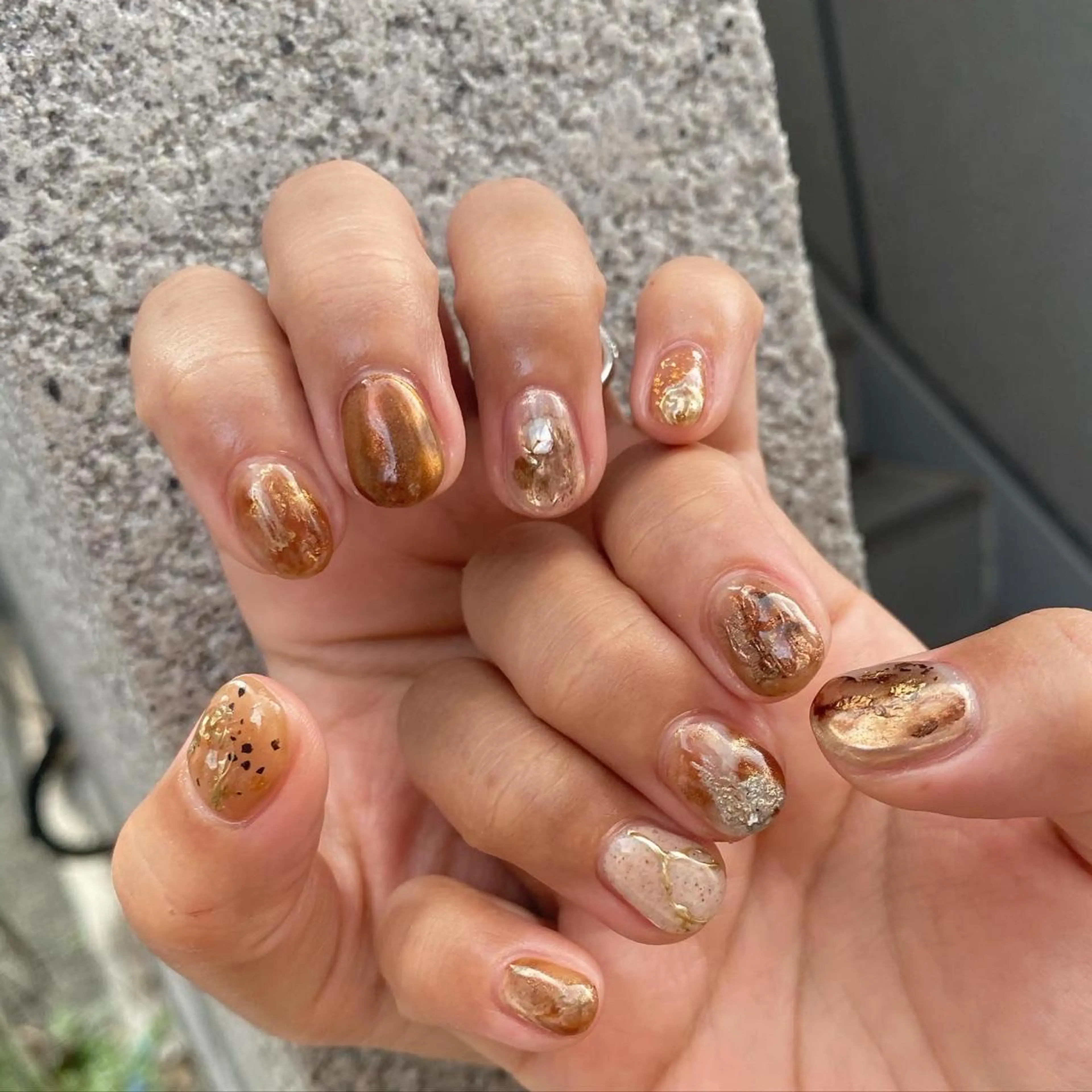 ネイル ブラウン オレンジ ハンドネイル nable.所属・望月 実莉のネイルデザイン