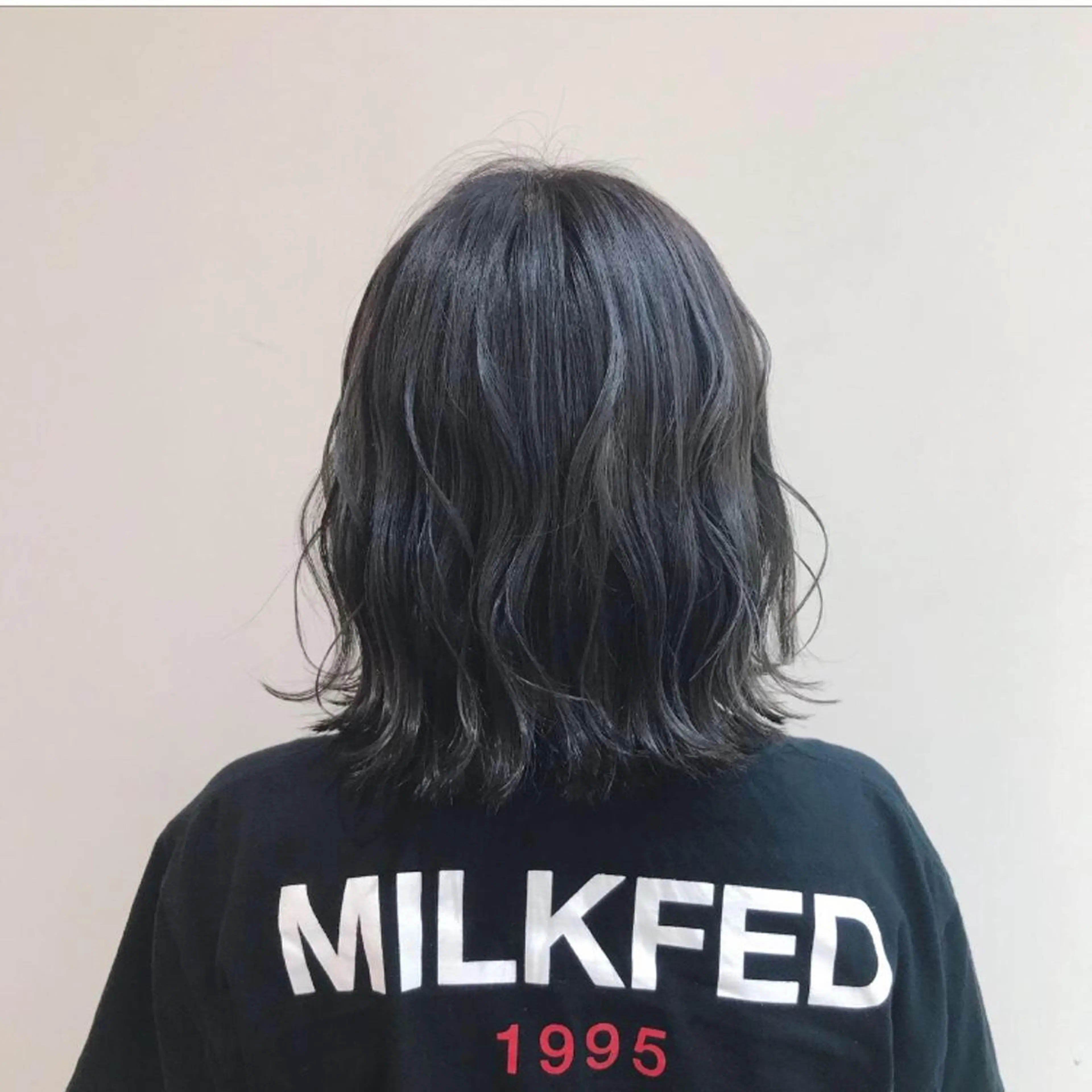 ミディアム カラー アッシュ ブルーカラー ダークグレー 大人お洒落女子❤︎ Ayakoのヘアスタイル