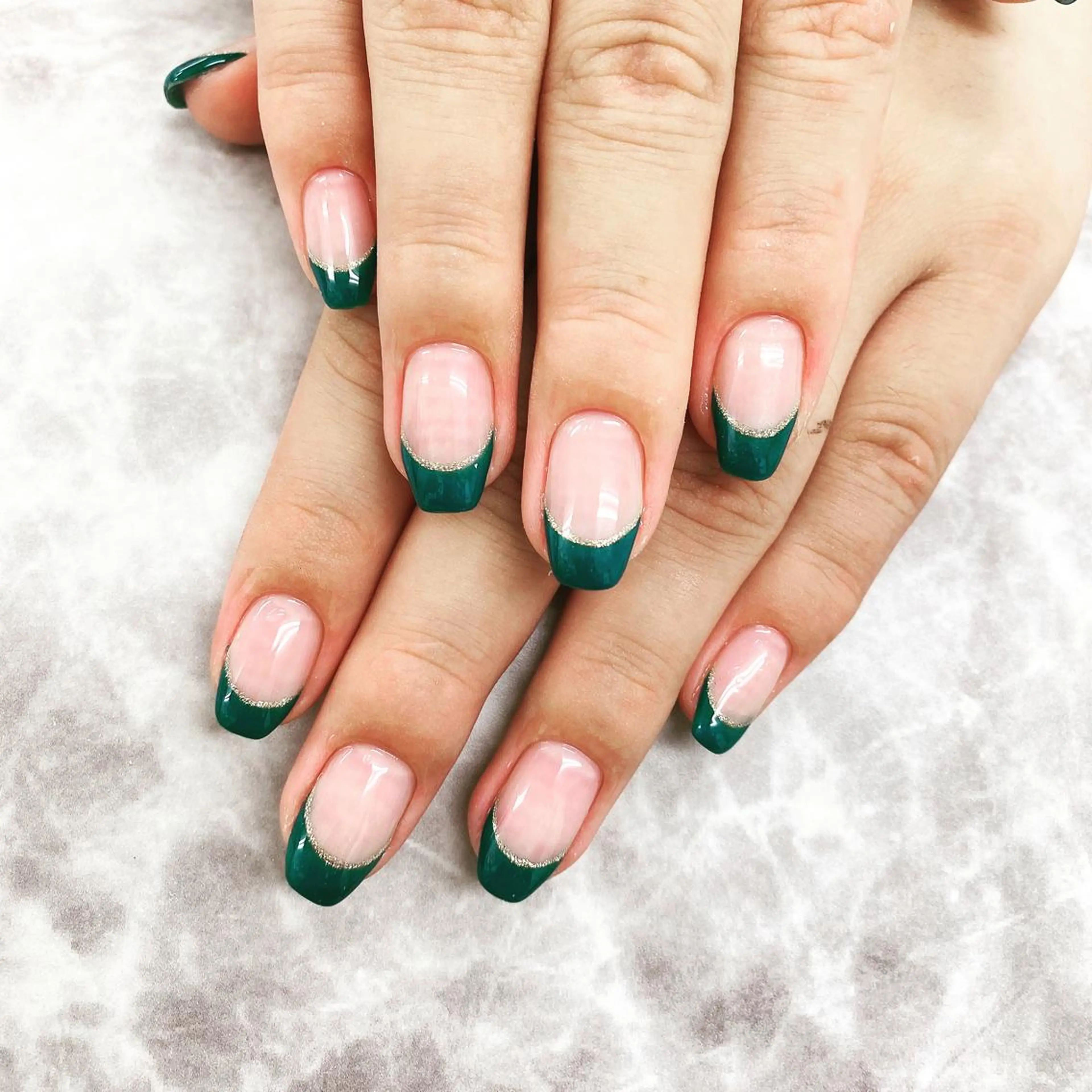 ネイル グリーン ハンドネイル N._._.claw[エヌクロー]所属・N._._. clawのネイルデザイン