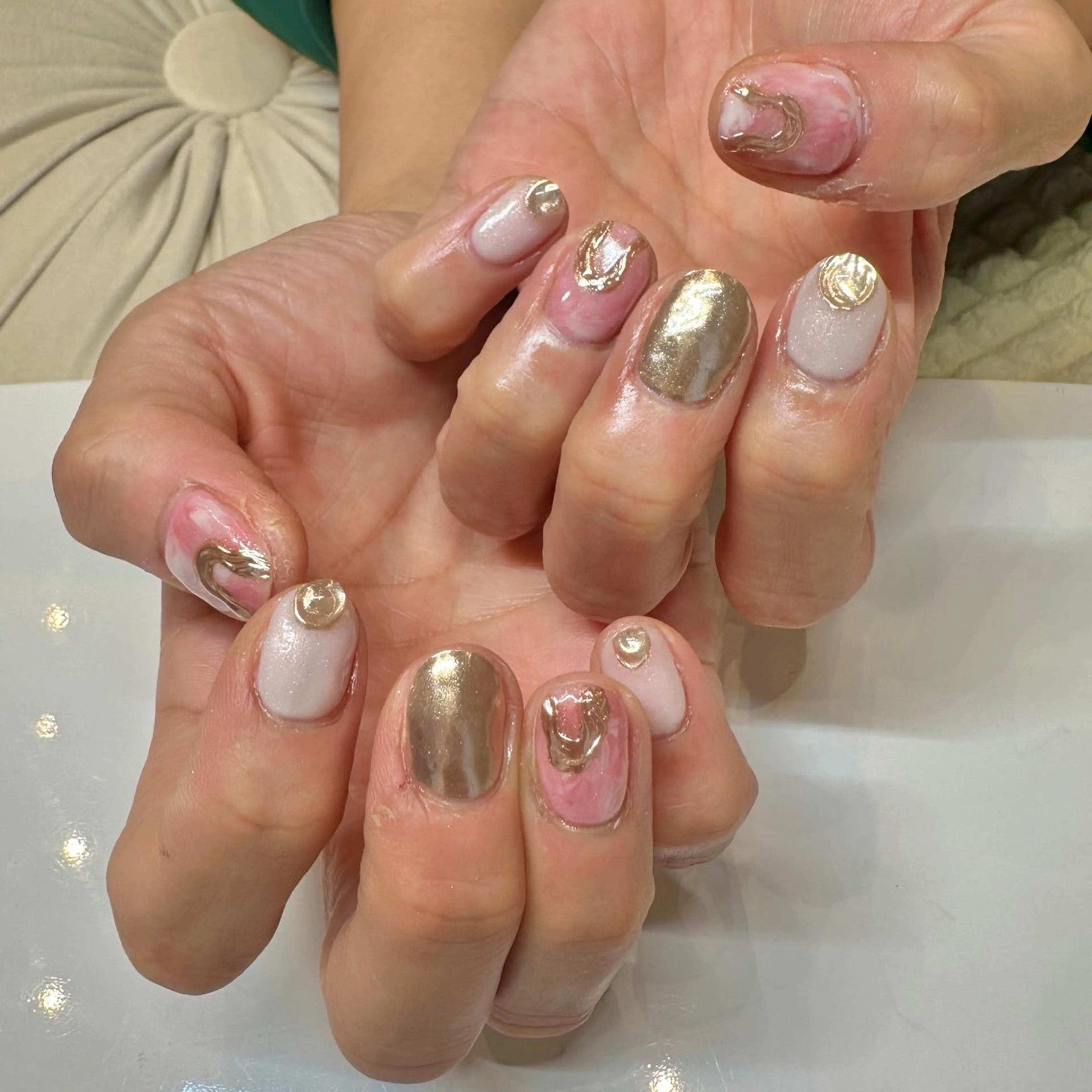ネイル ピンク 春ネイル ホワイト Lucy's Nail 小倉店所属・Lucy'sNail 小倉店のネイルデザイン