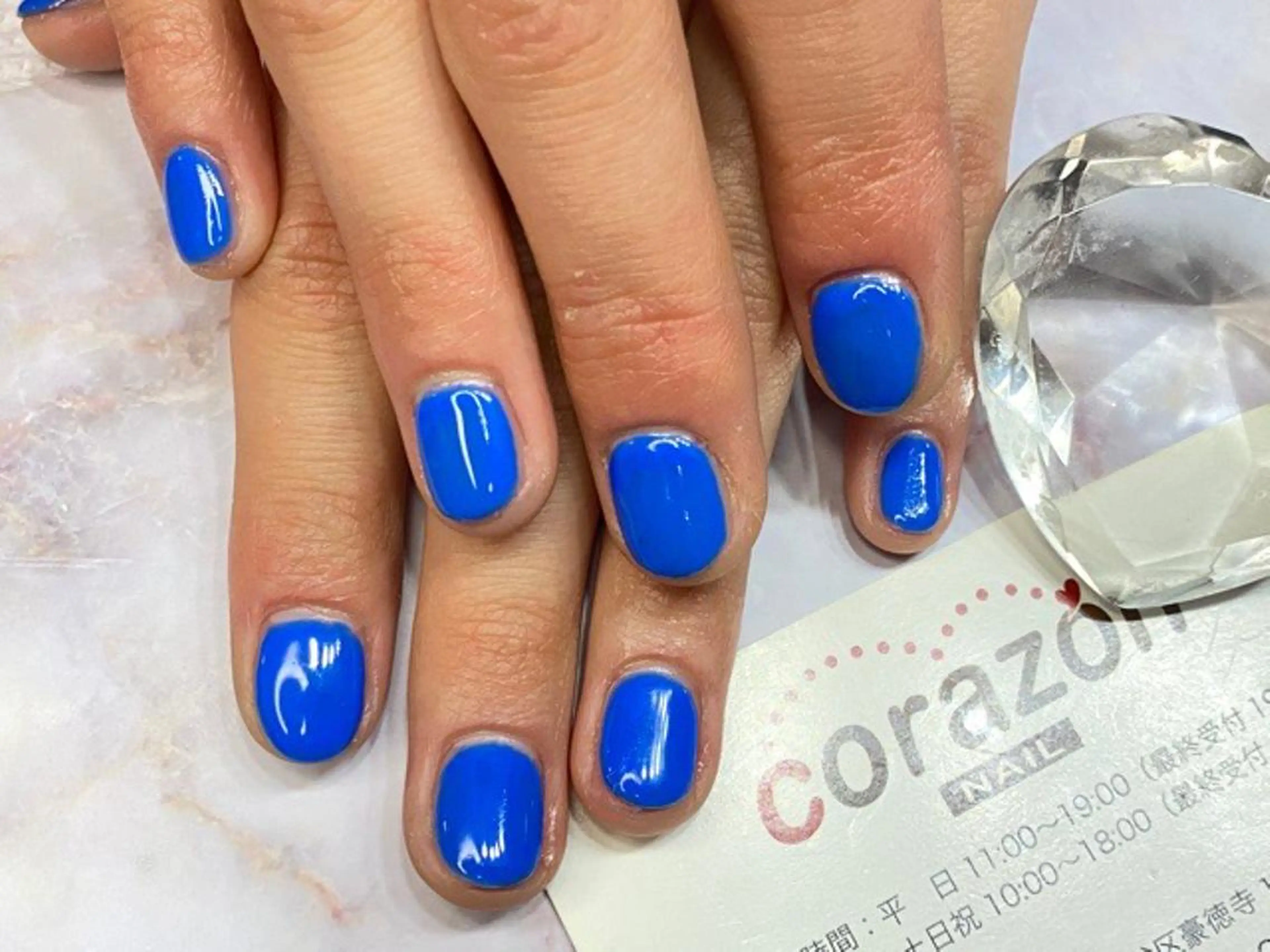 ネイル ブルー ジェルネイル ワンカラーネイル ハンドネイル corazon所属・ネイリスト aicoのネイルデザイン