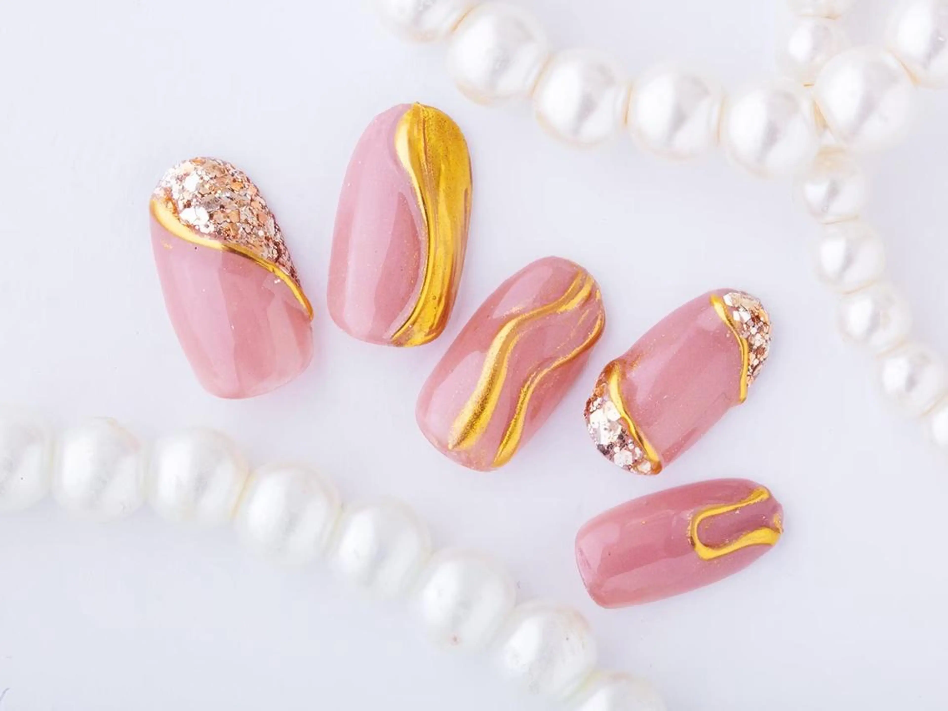 ネイル Tiary Nail Fのネイルデザイン