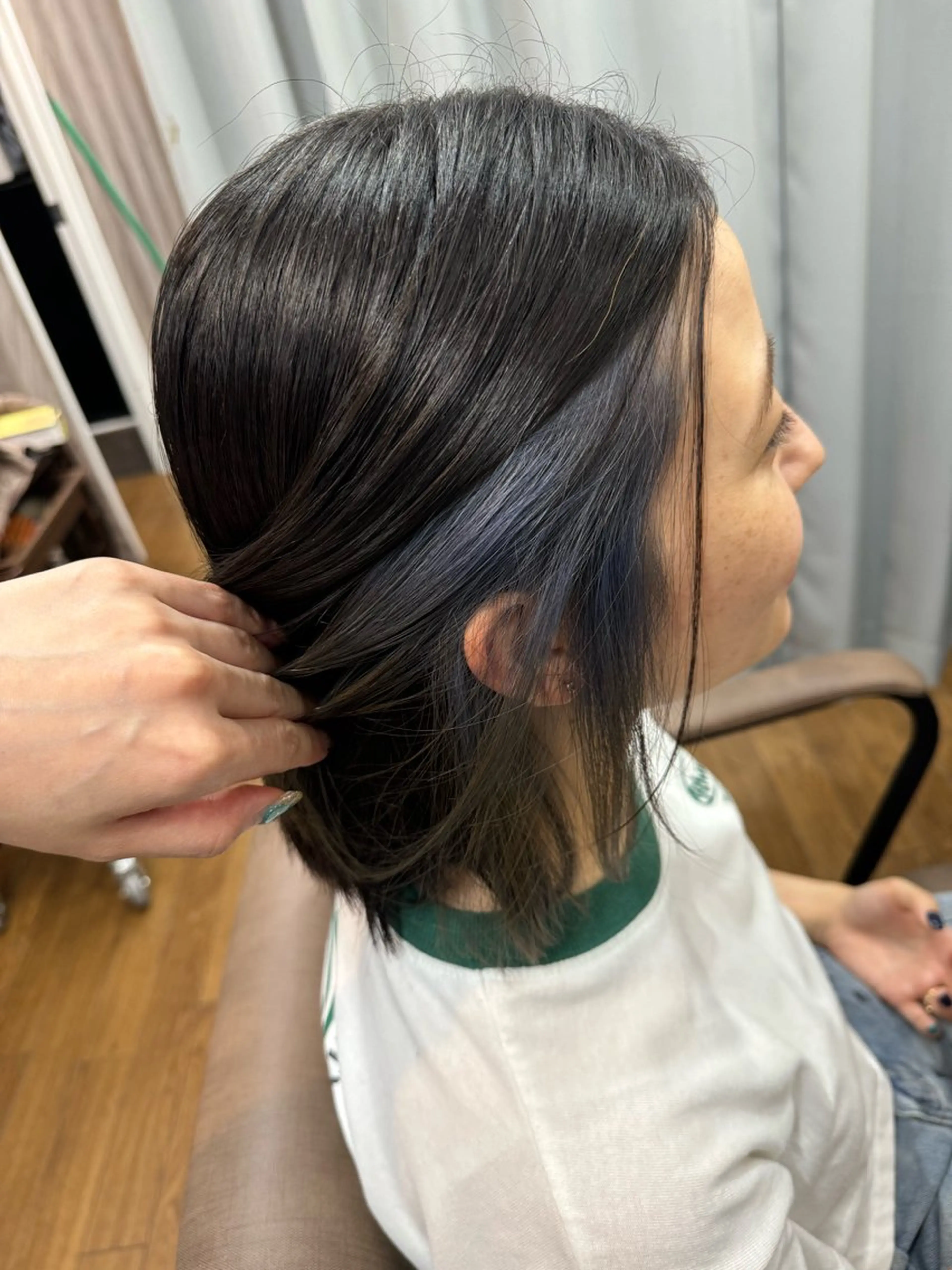 ミディアム カット ヘアカラー TELA HAIR 稲毛店　千尋のヘアスタイル