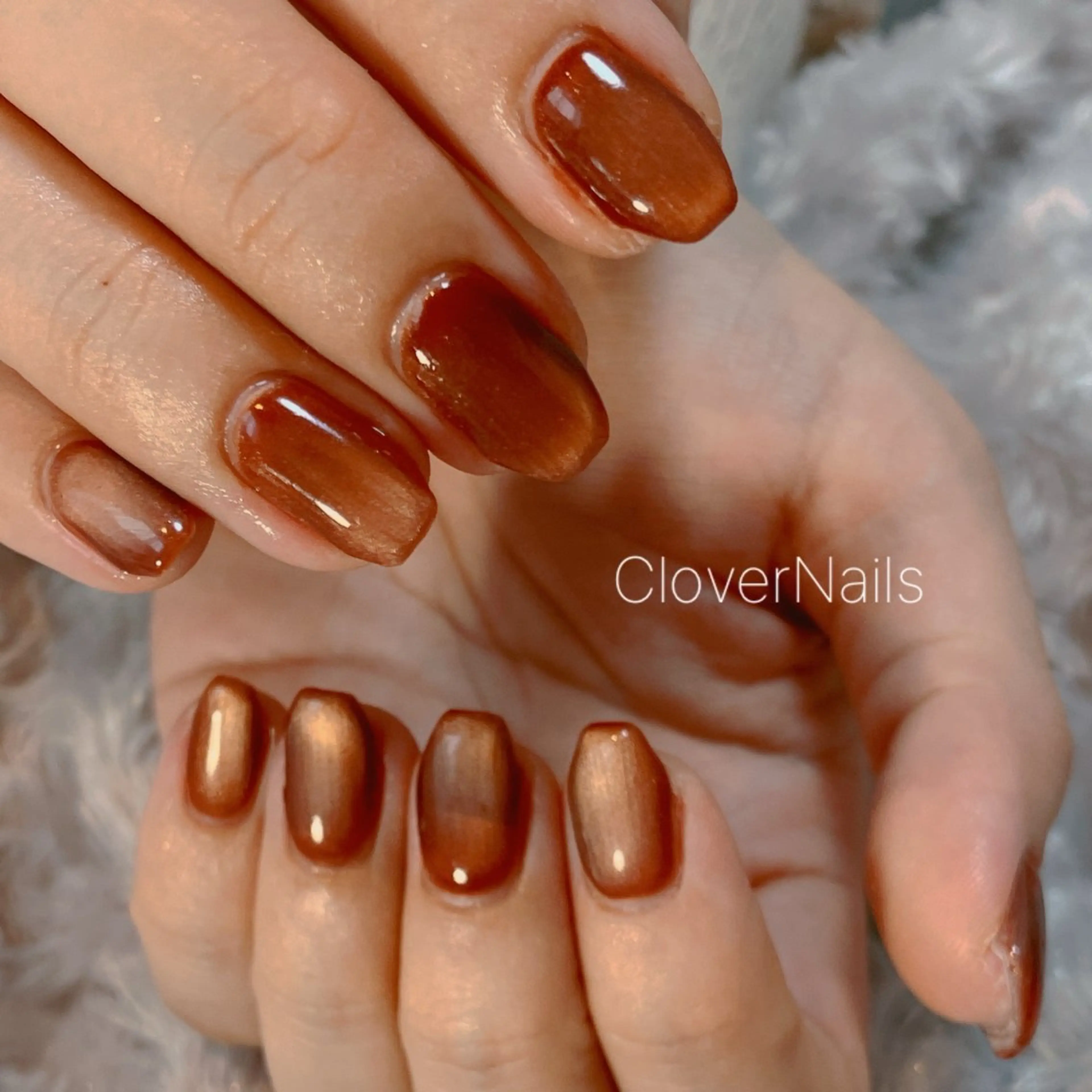 ネイル ブラウン マグネットネイル オフィスネイル シンプルネイル ハンドネイル 自宅ネイルサロン クロバーネイルのネイルデザイン