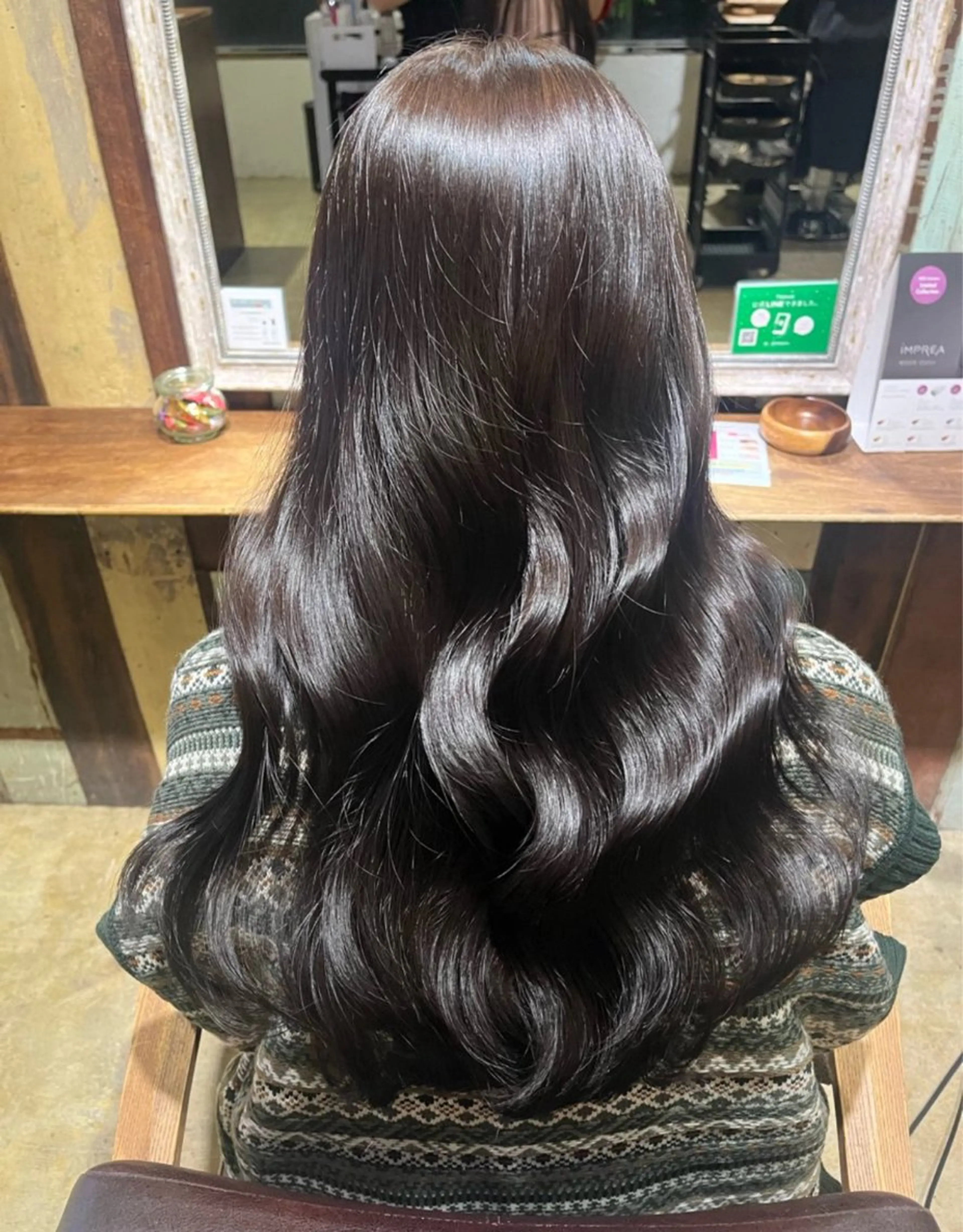 ロング ヘアカラー 太田 渚遊のヘアスタイル