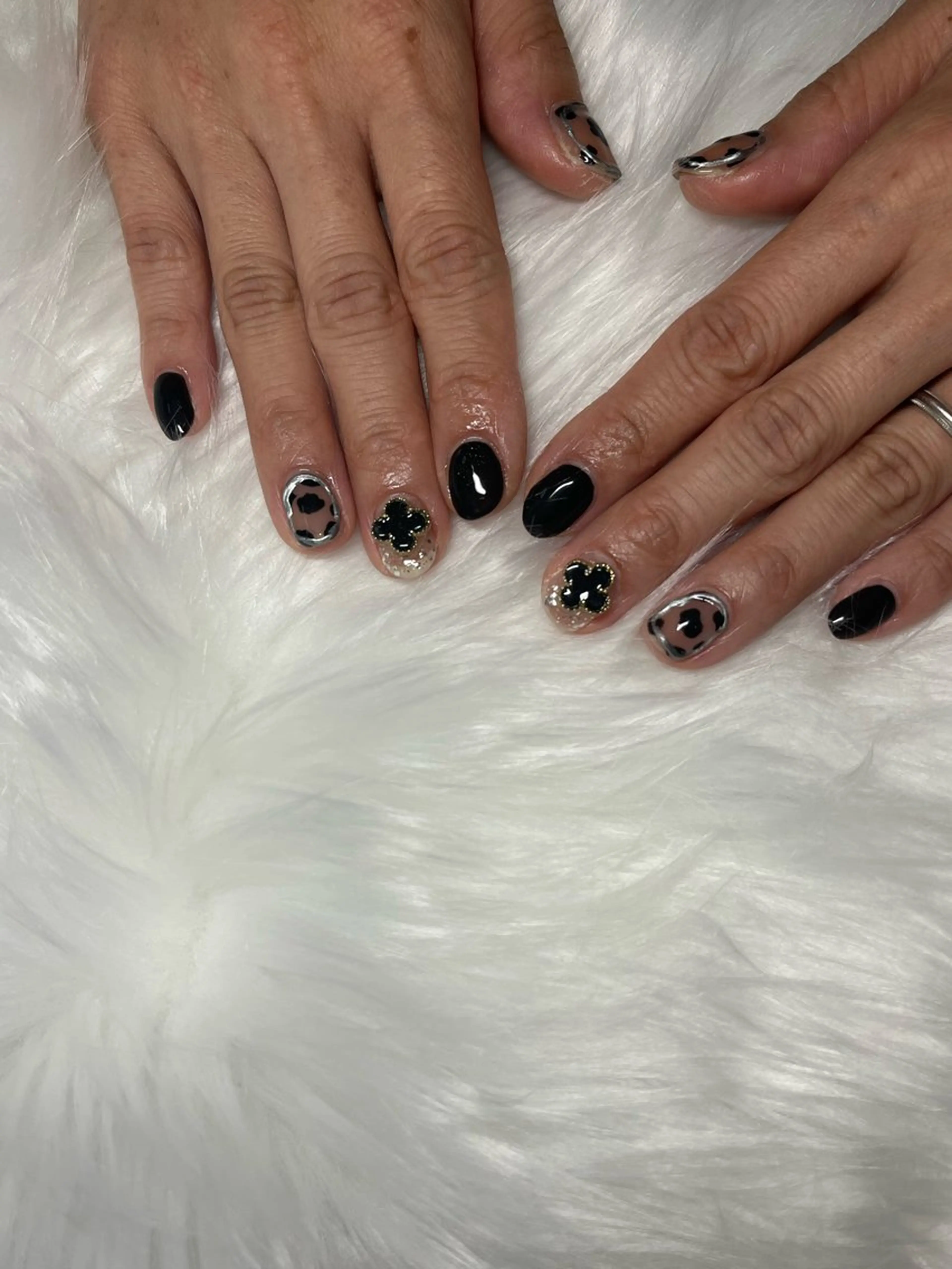 ネイル ハンドネイル MIYA  nail&   eyelash所属・MIYA NAIL シシのネイルデザイン