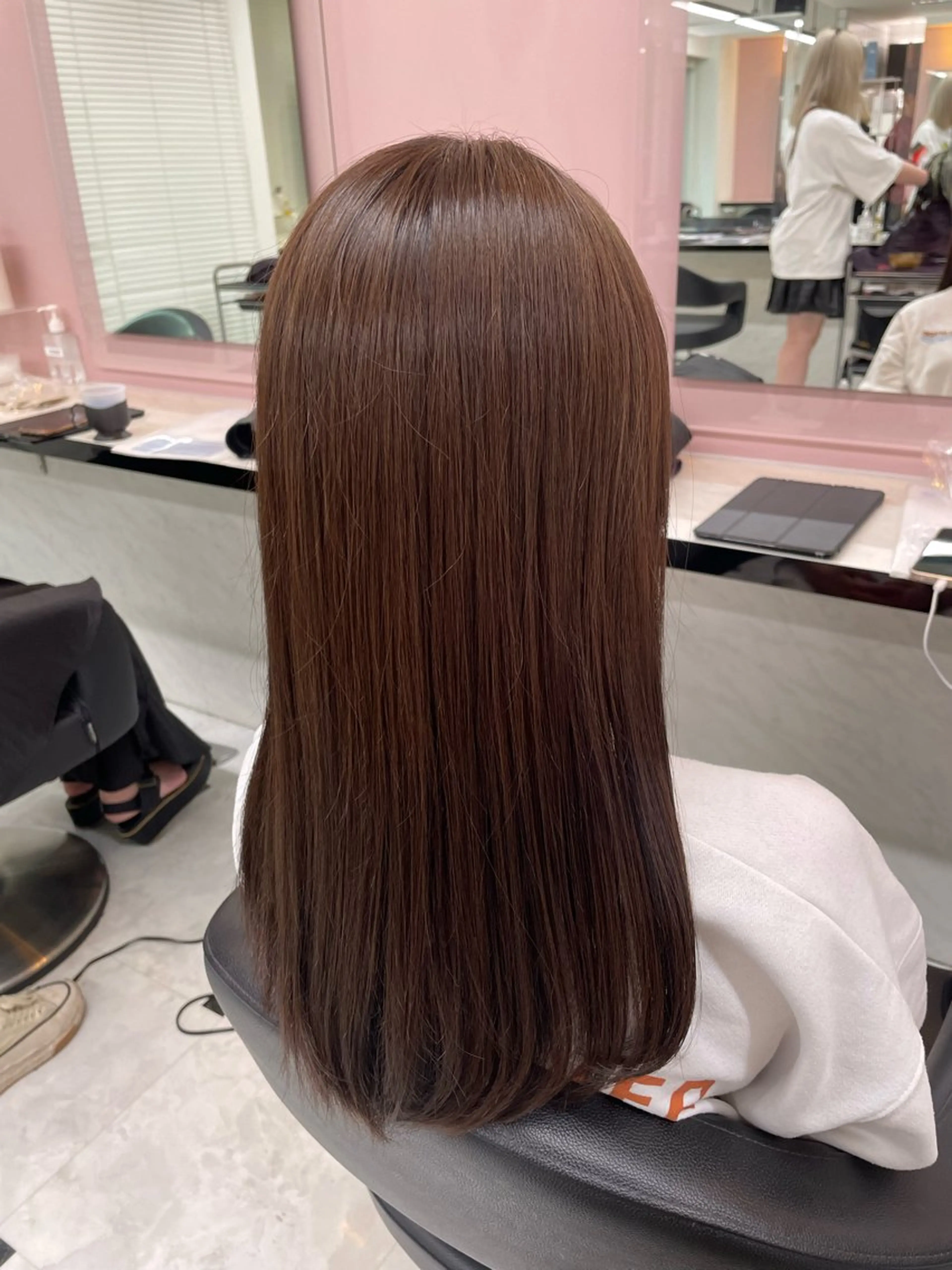 セミロング トリートメント うる艶トレンドヘア 🕊️上野BABYのヘアスタイル