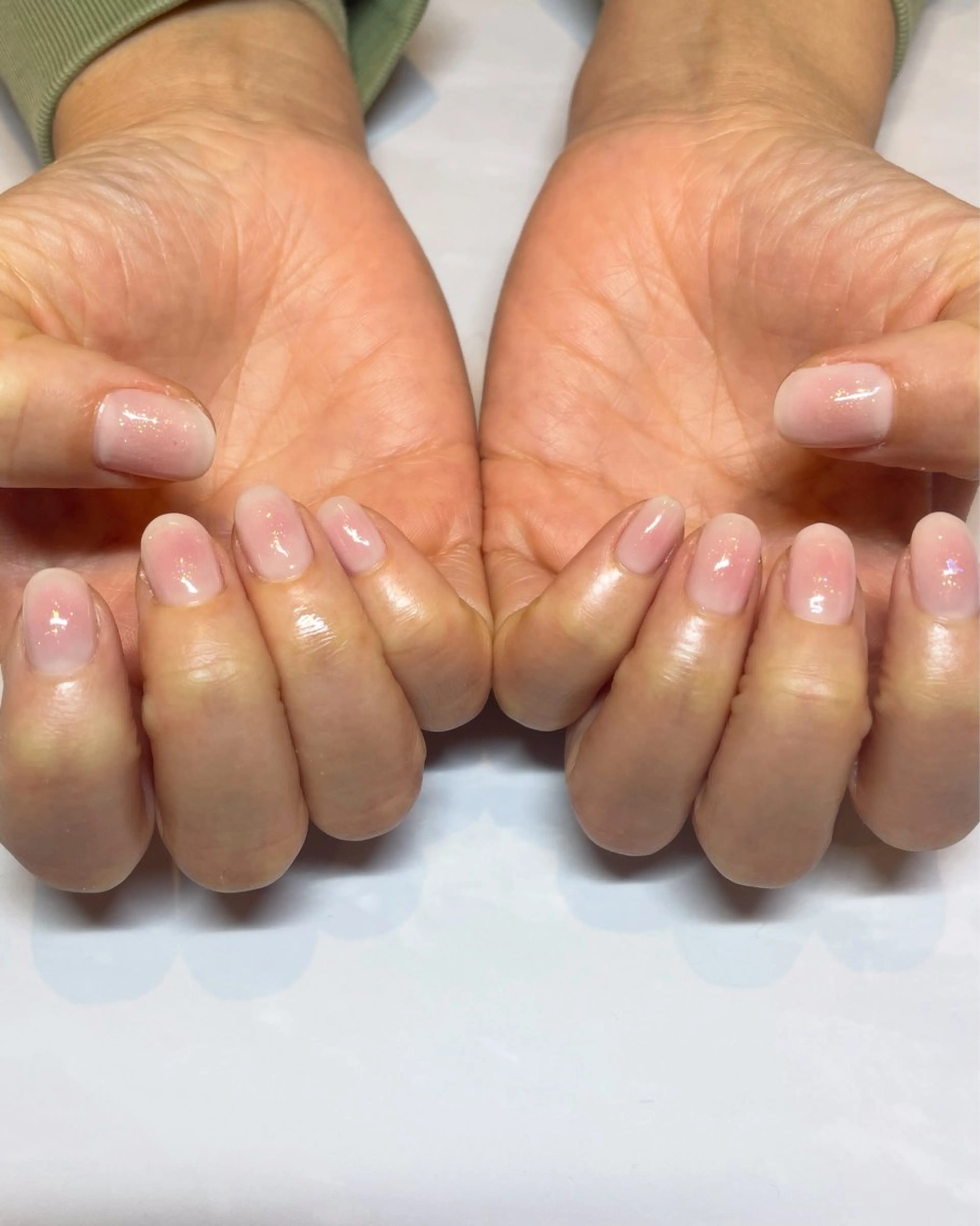 ネイル チークネイル ハンドネイル Nailsalon Repos.所属・Rika🌼 シンプル•マグネットのネイルデザイン