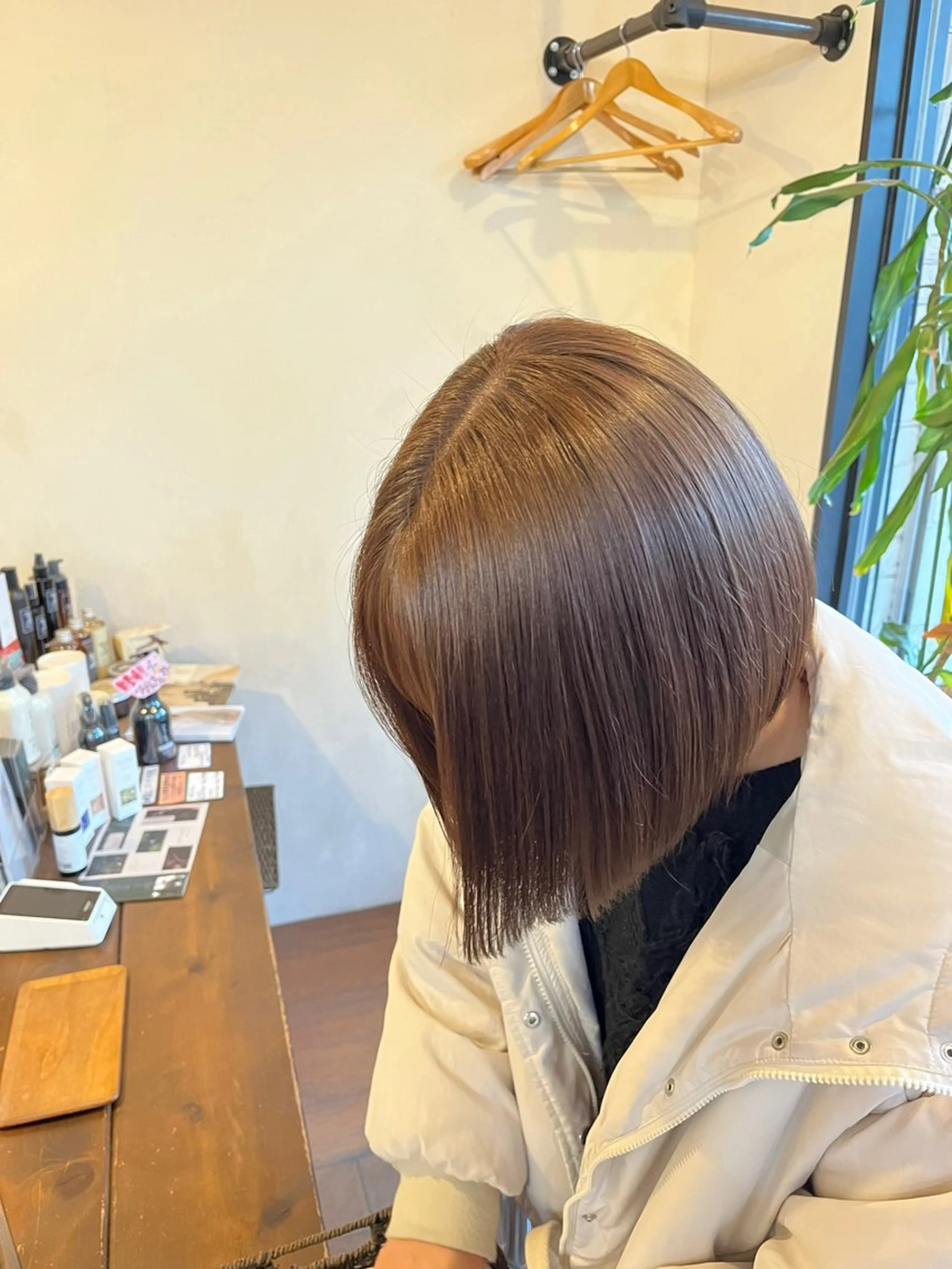 ミディアム カラー カット ヘアカラー トリートメント AKALA  HAIR所属・AKALA HAIR 西宮店　Juriのヘアスタイル