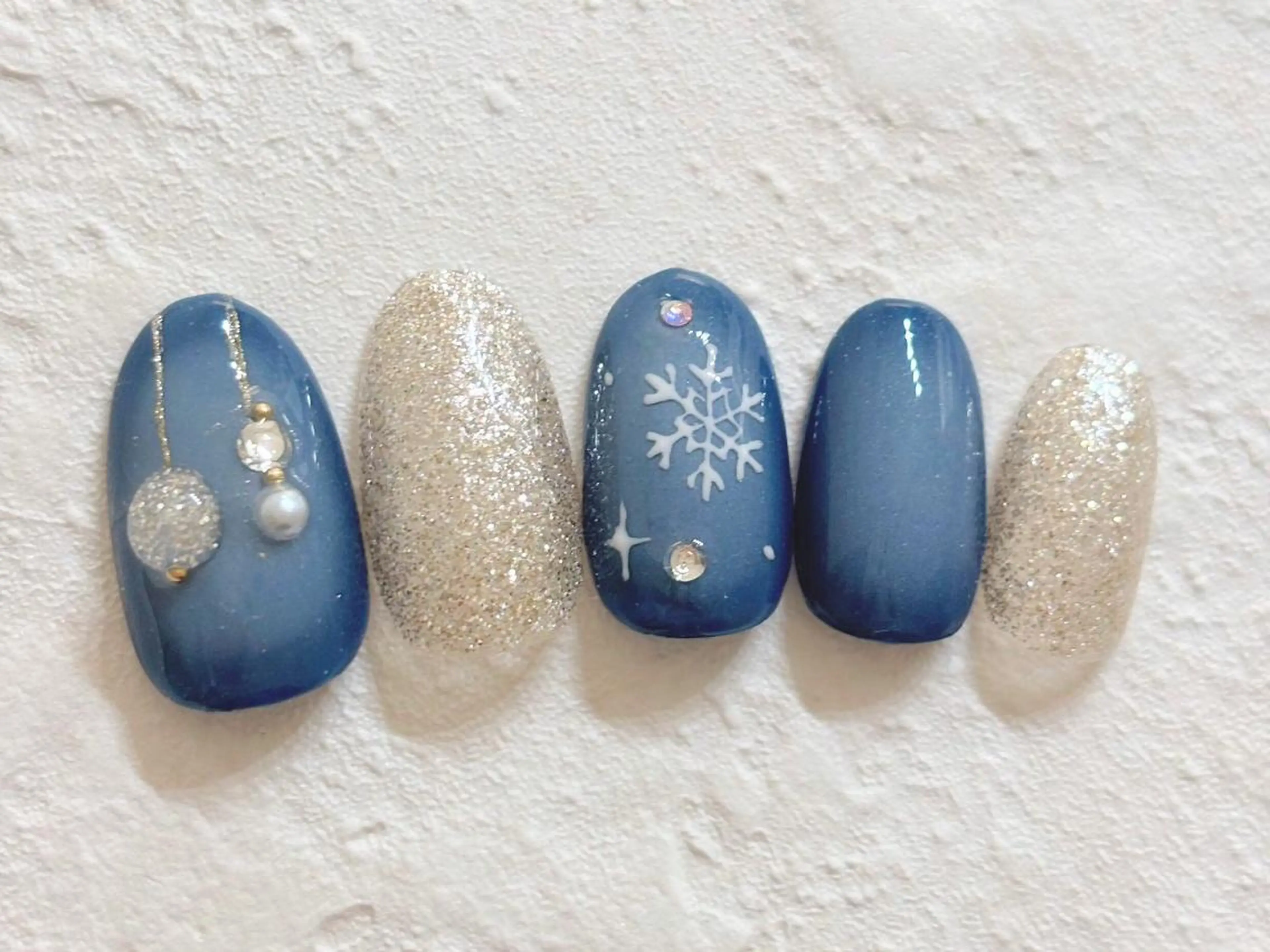 ネイル Reline まつげ、ネイルのマツエク・マツパデザイン