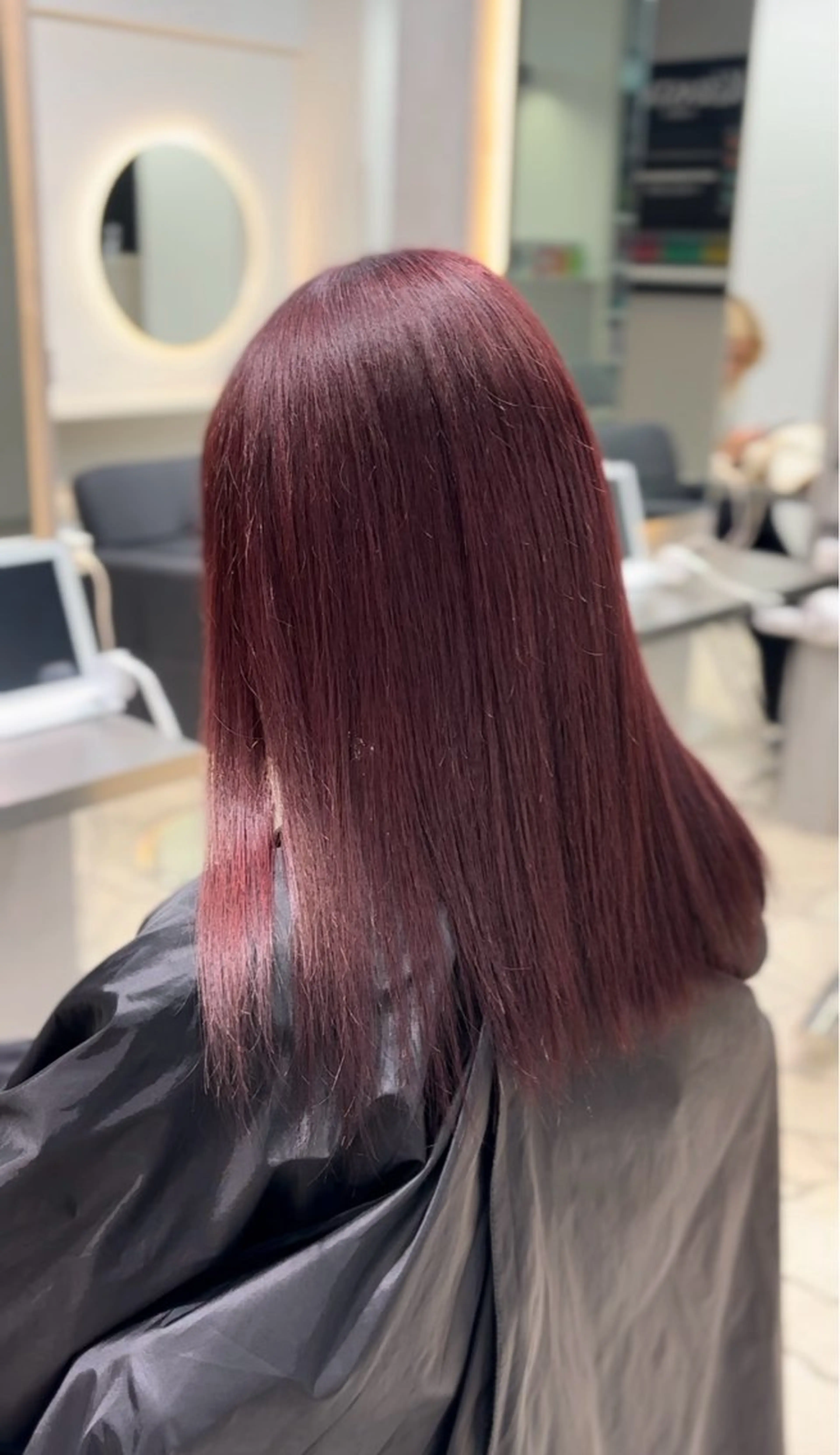 セミロング ヘアカラー lapis マリナのヘアスタイル