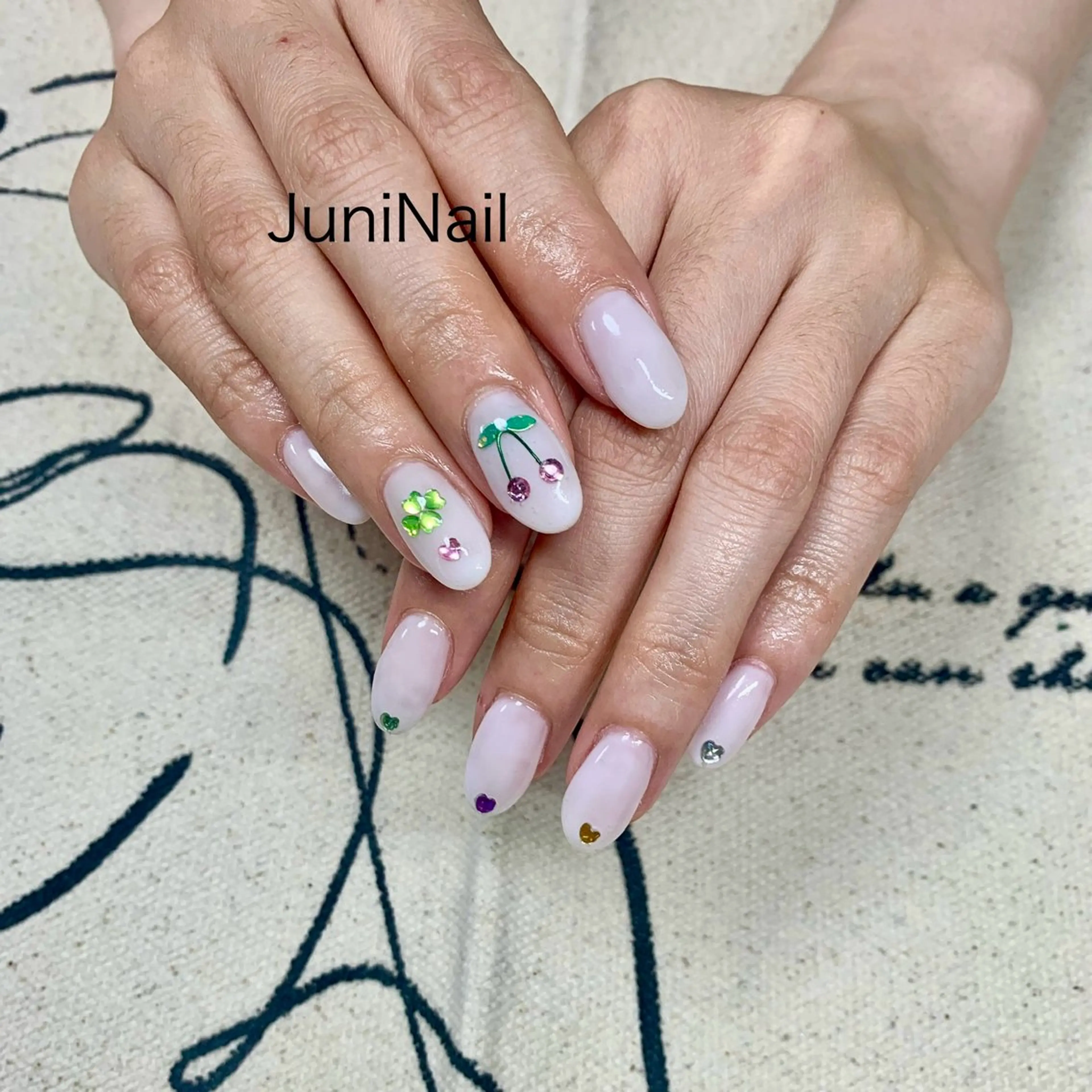 ネイル ハンドネイル JuniNail韓国 ネイリストsuのネイルデザイン