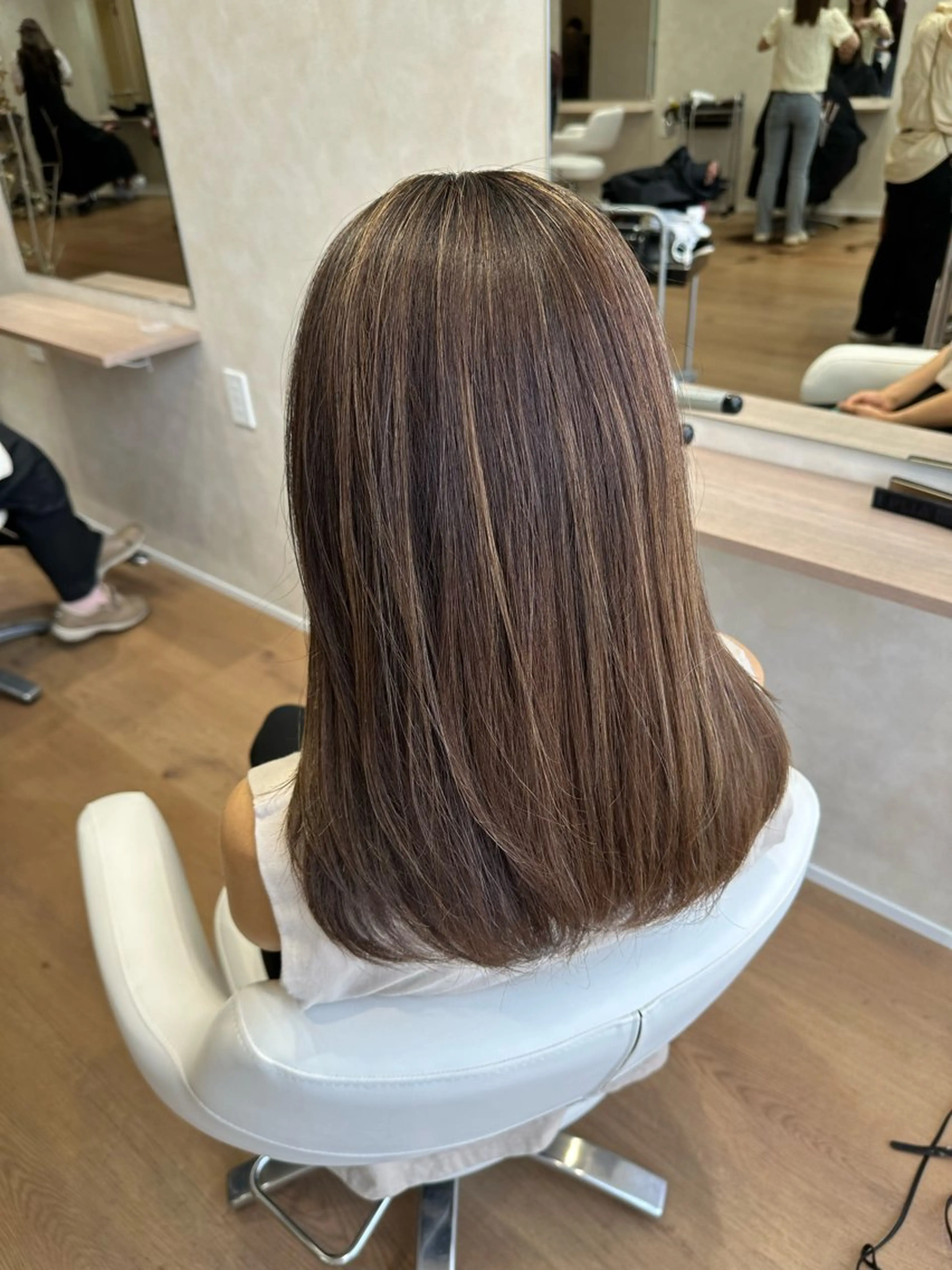 ロング ハイライト カット ヘアカラー トリートメント AVANCE.なかもず店所属・【似合わせ】 藤原 拓徒のヘアスタイル