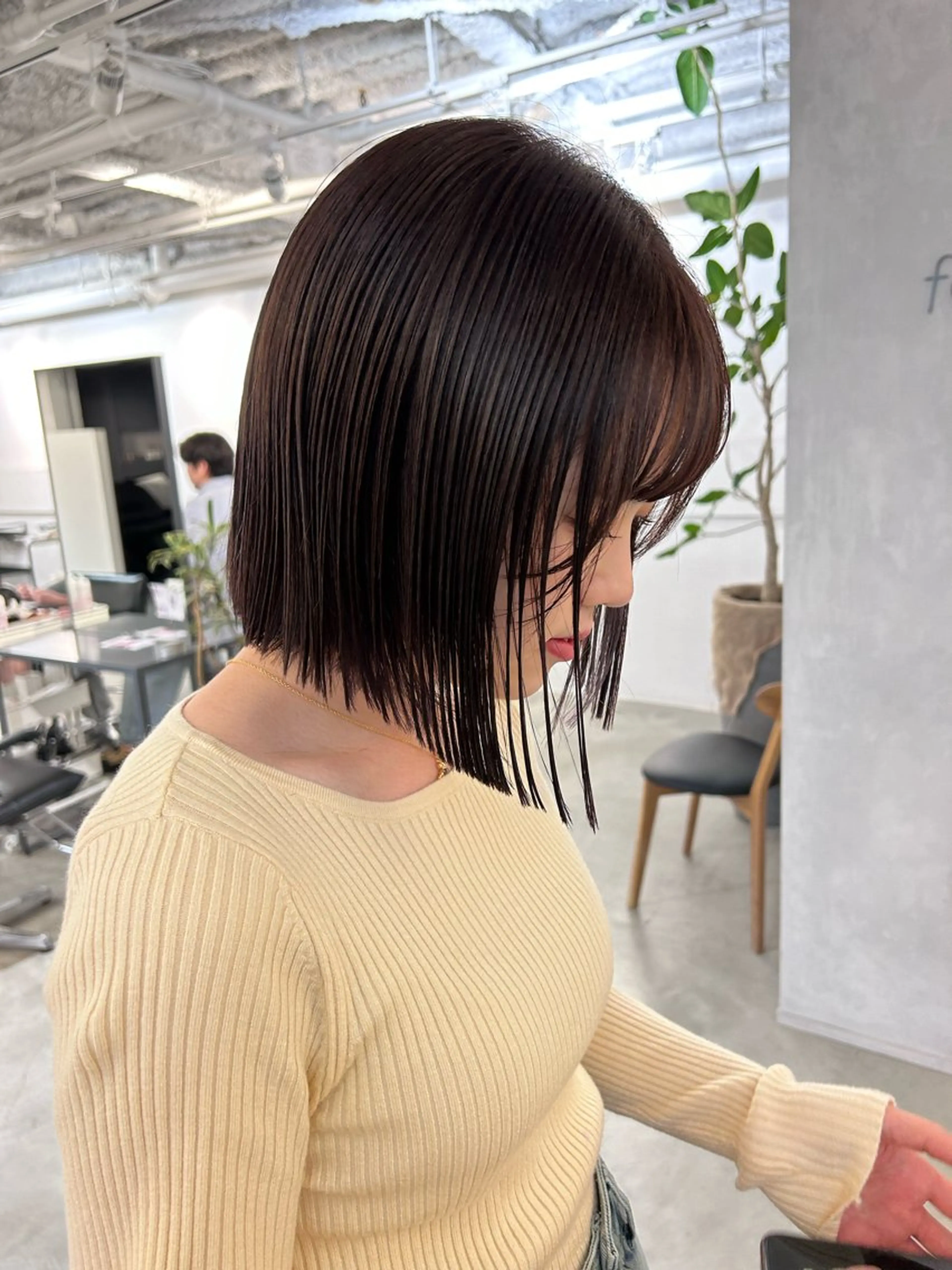 ショート カラー カット ヘアカラー 切りっぱなしボブ🪐 Anzuのヘアスタイル