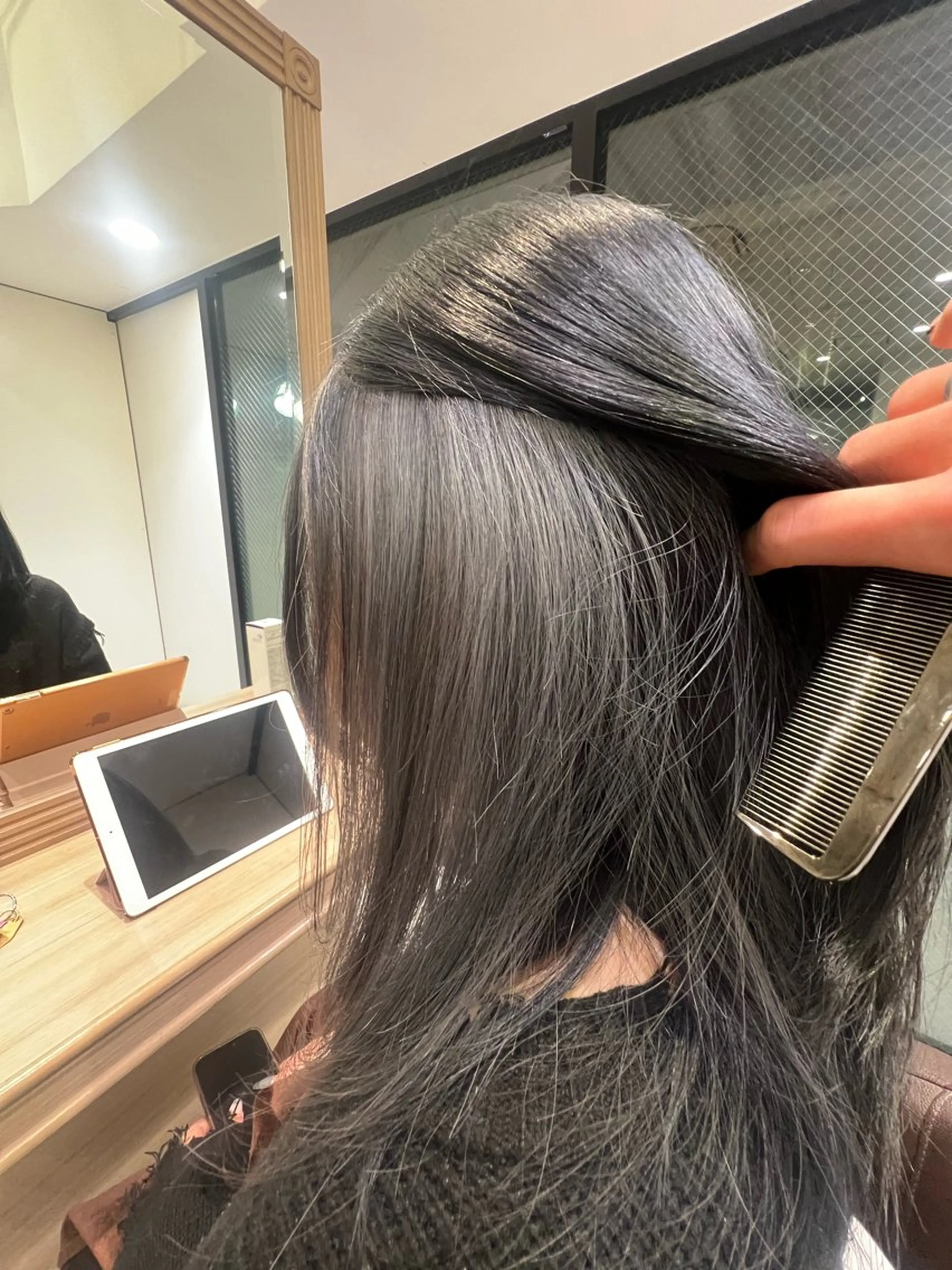 セミロング カラー 極艶ハイトーン 💎りゅうやのヘアスタイル