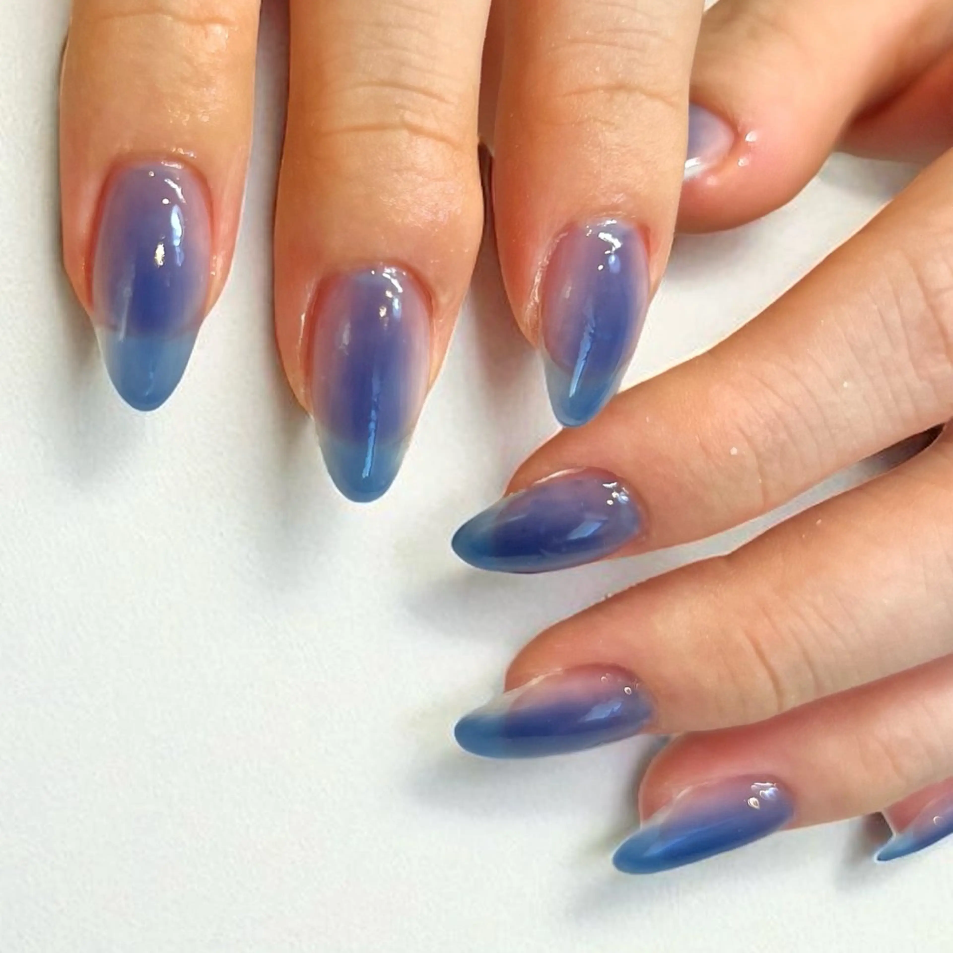 ネイル ジェルネイル グラデーション ハードジェル ハンドネイル ハンドケア nail salon　Natural Cure所属・平井 彩香のネイルデザイン