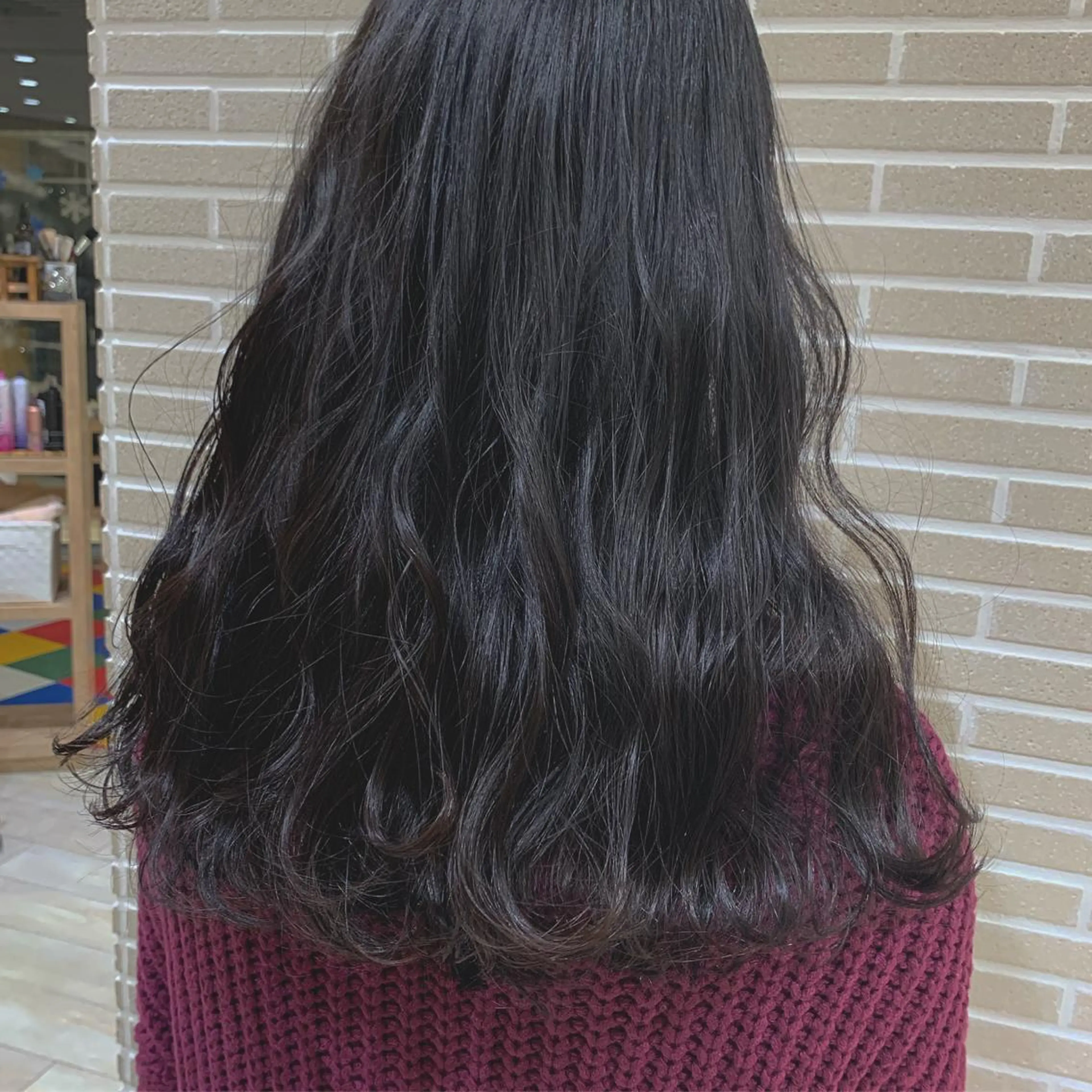ロング amie三ノ宮所属・潟上 菜摘のヘアスタイル