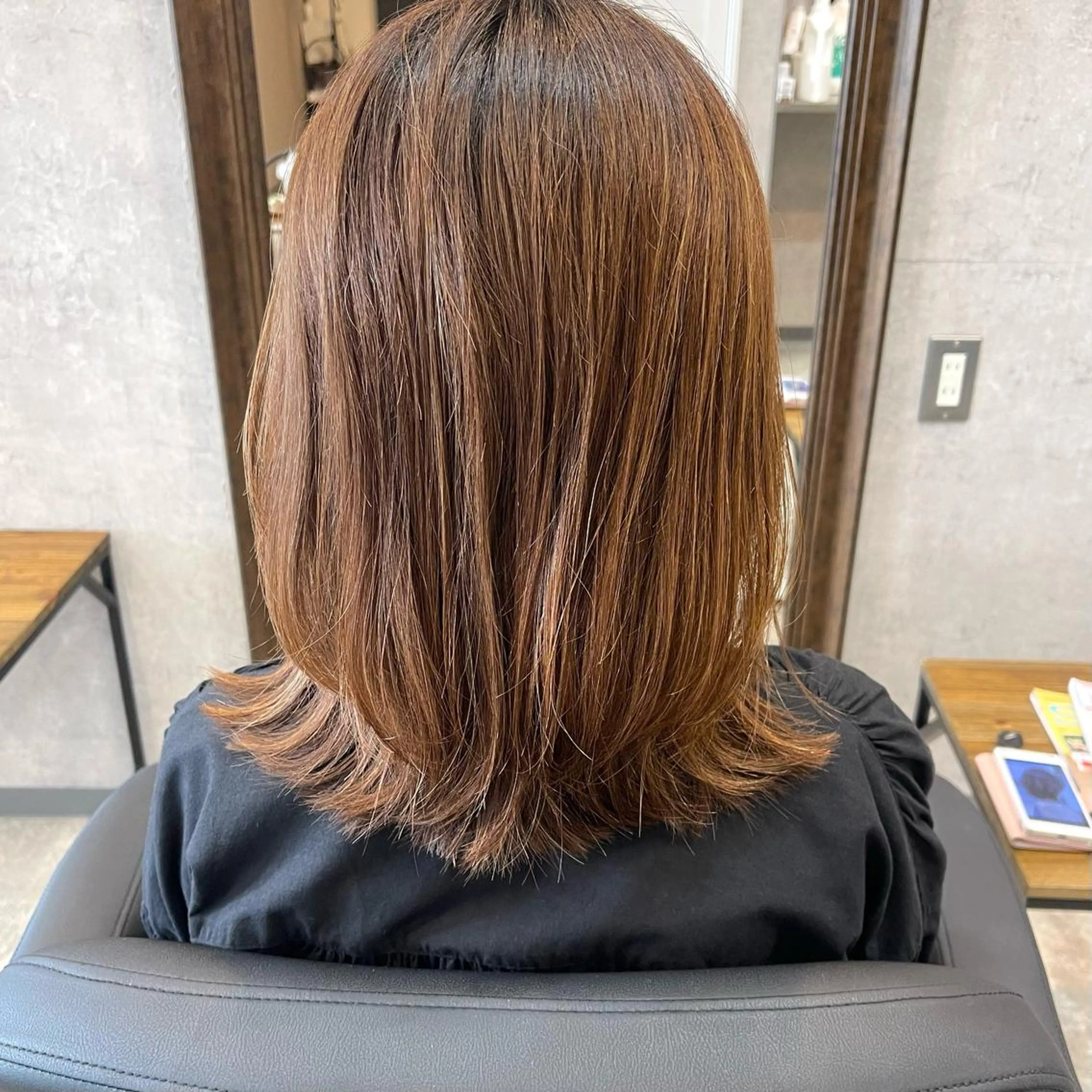 ミディアム カラー ヘアアレンジ ハイライトカラー オレンジ ハイライト カット ヘアカラー merci.所属・🌻まさの あいり🌻のヘアスタイル