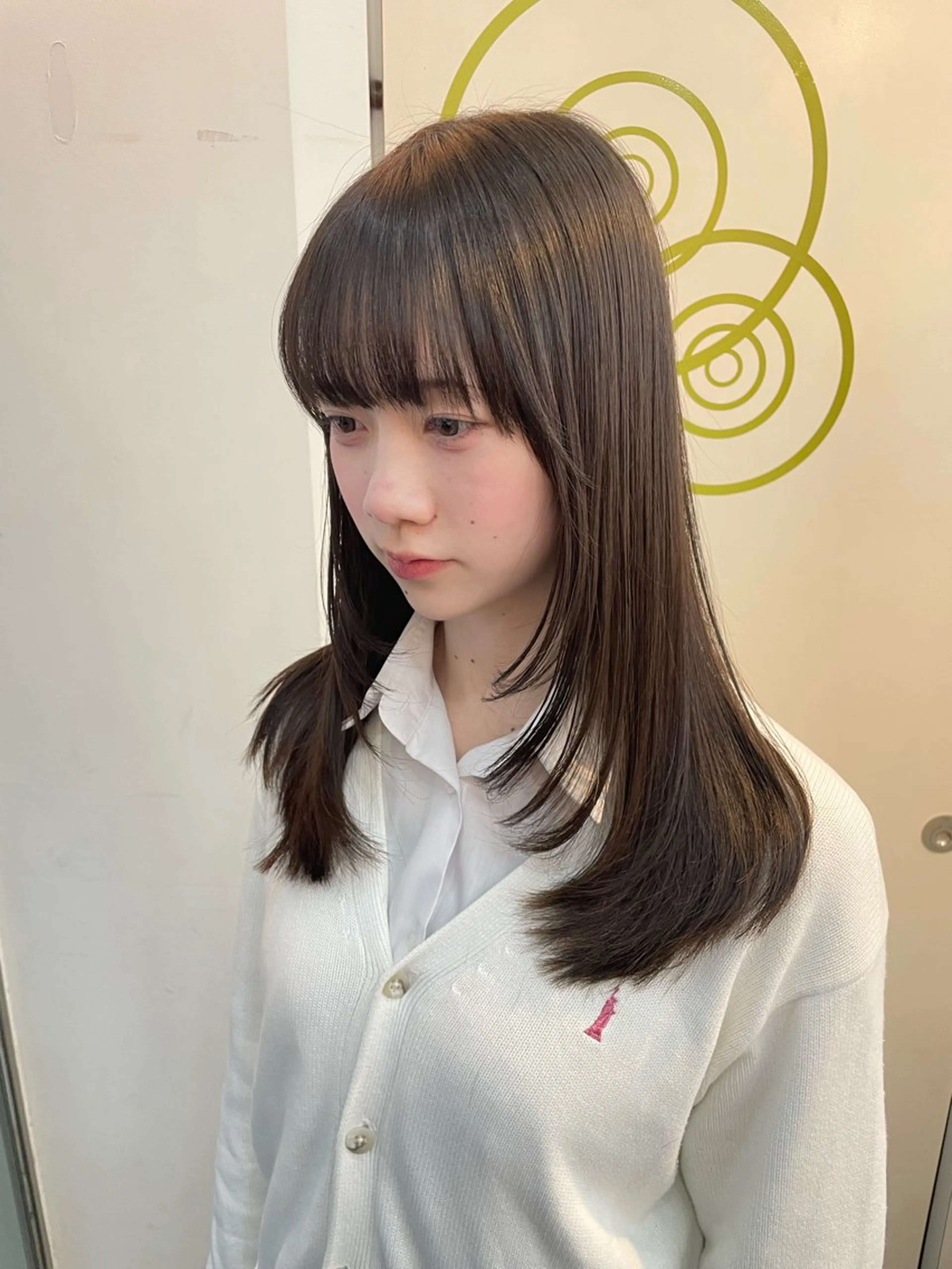 セミロング 顔まわりレイヤー 顔周りカット ハッシュカット 髪質改善 韓国風ヘア ✨艶髪&レイヤー ✨小清水友紀のヘアスタイル