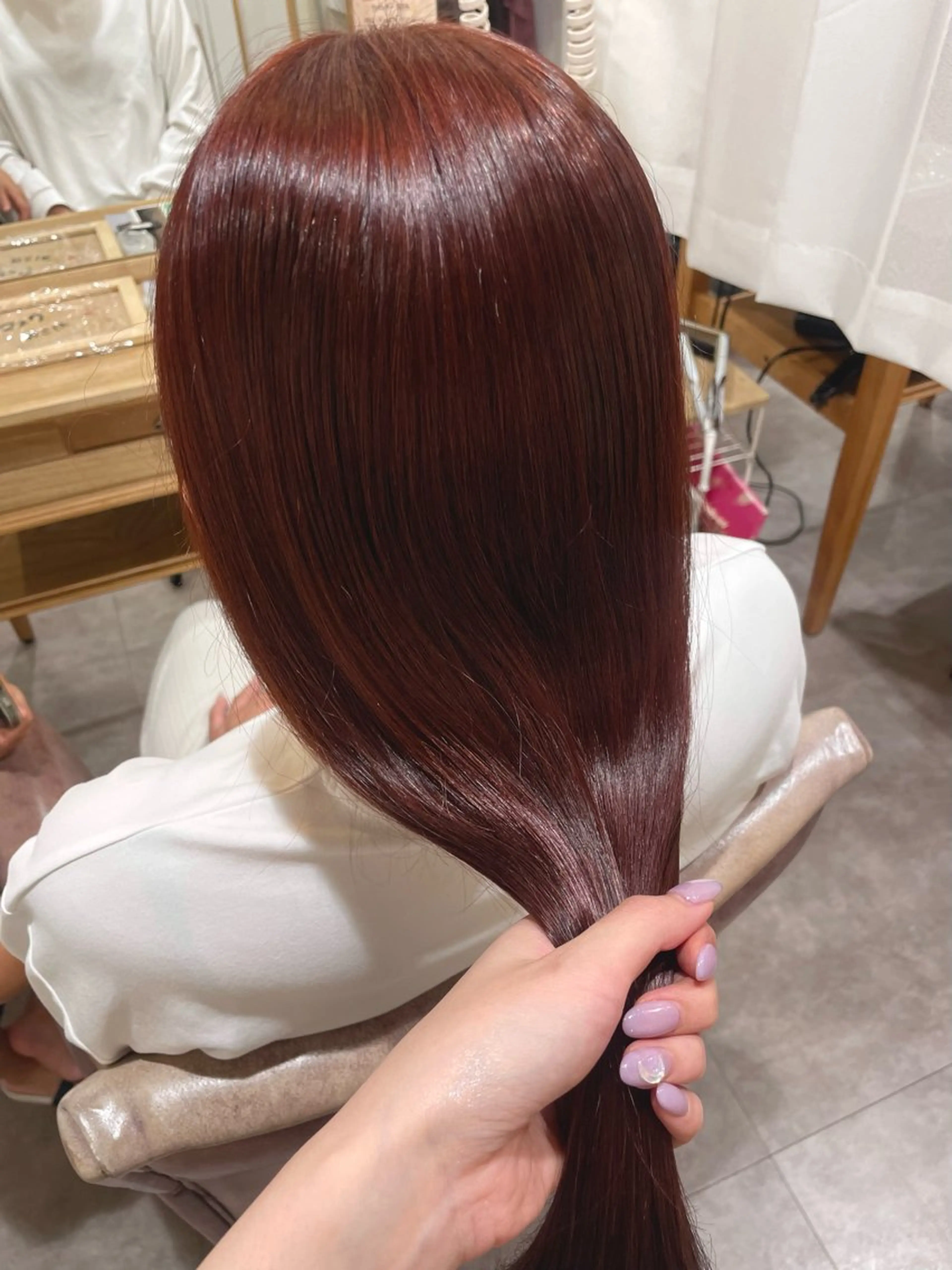 ロング カラー レッドカラー ヘアカラー merc.谷本 澪のヘアスタイル