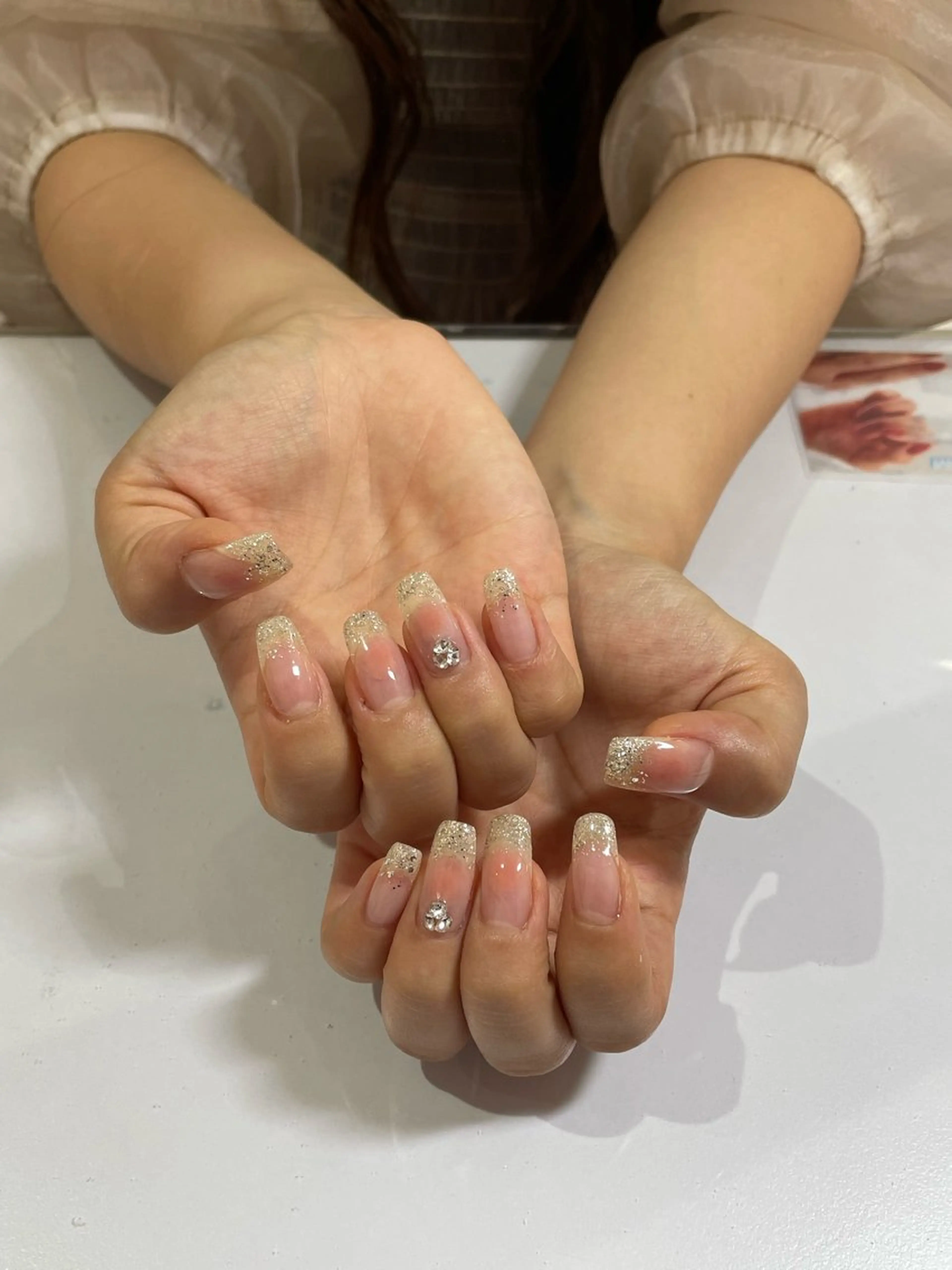 ネイル チークネイル ストーンネイル M.wish Yukinaのネイルデザイン