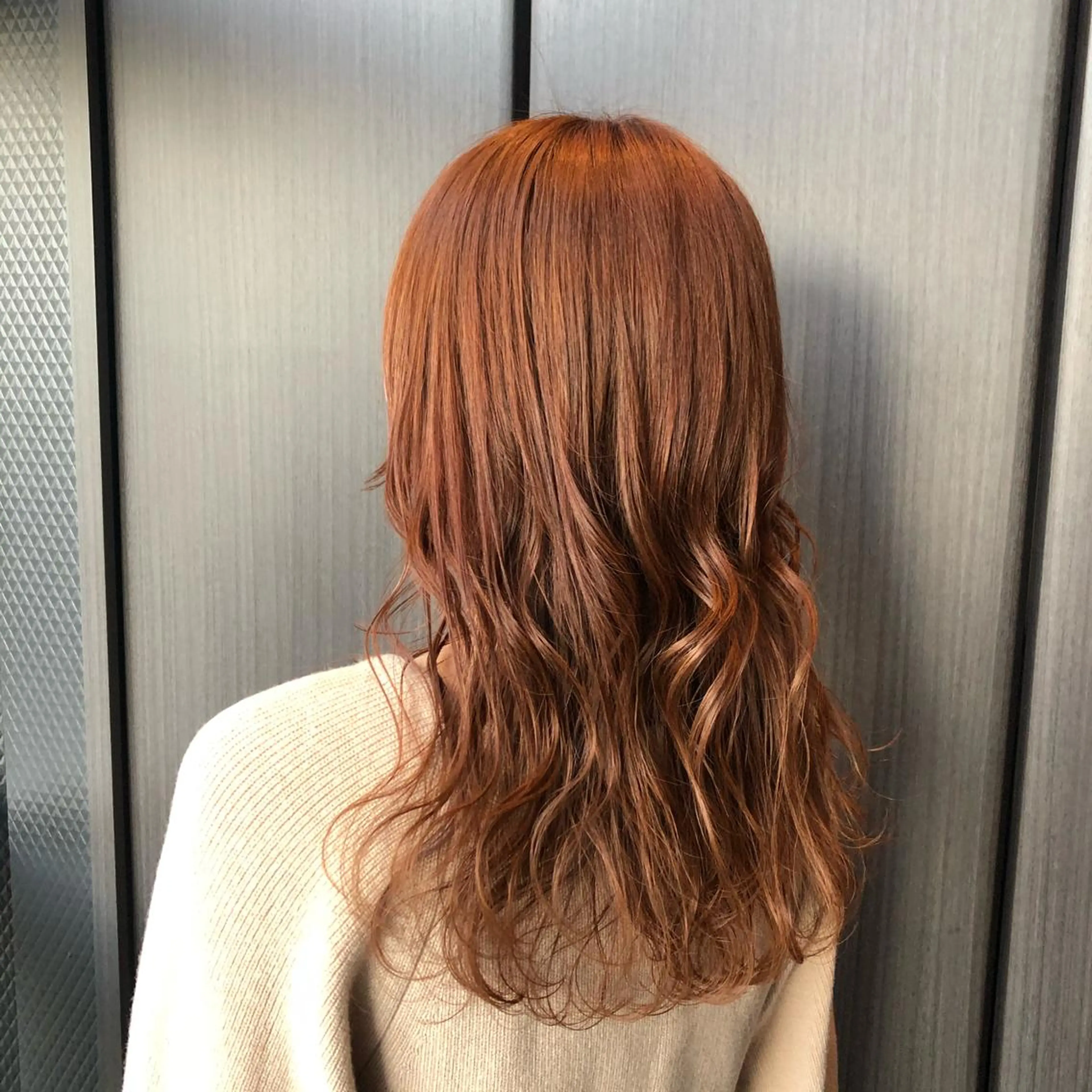 セミロング カラー ヘアアレンジ マツエク・マツパ オレンジ カラーマツエク Noah's　Ark所属・透明感カラー🫧ヘア セット🫧松本菜月の眉毛・アイブロウイメージ