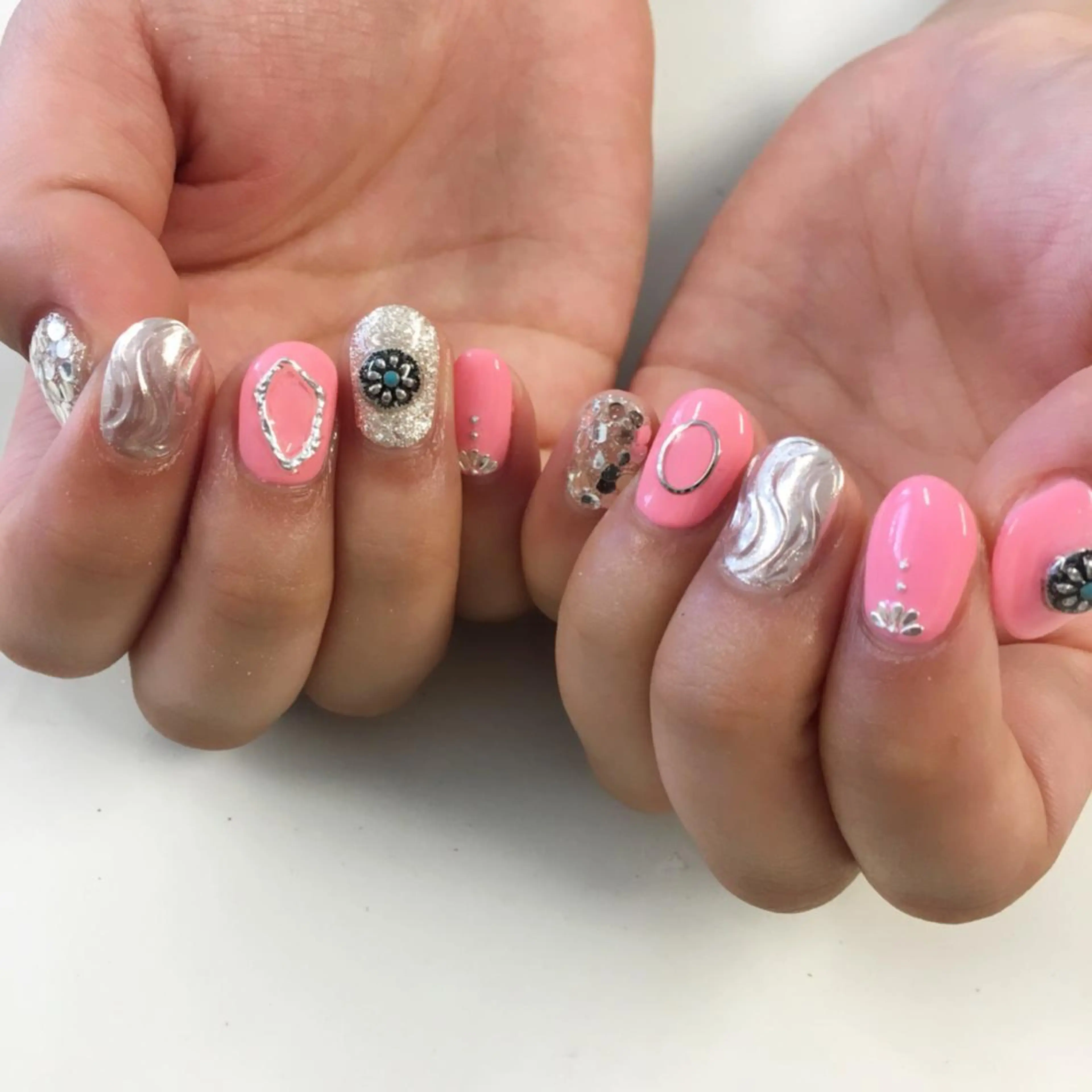 ネイル ピンク シルバー SHINE NAILのネイルデザイン
