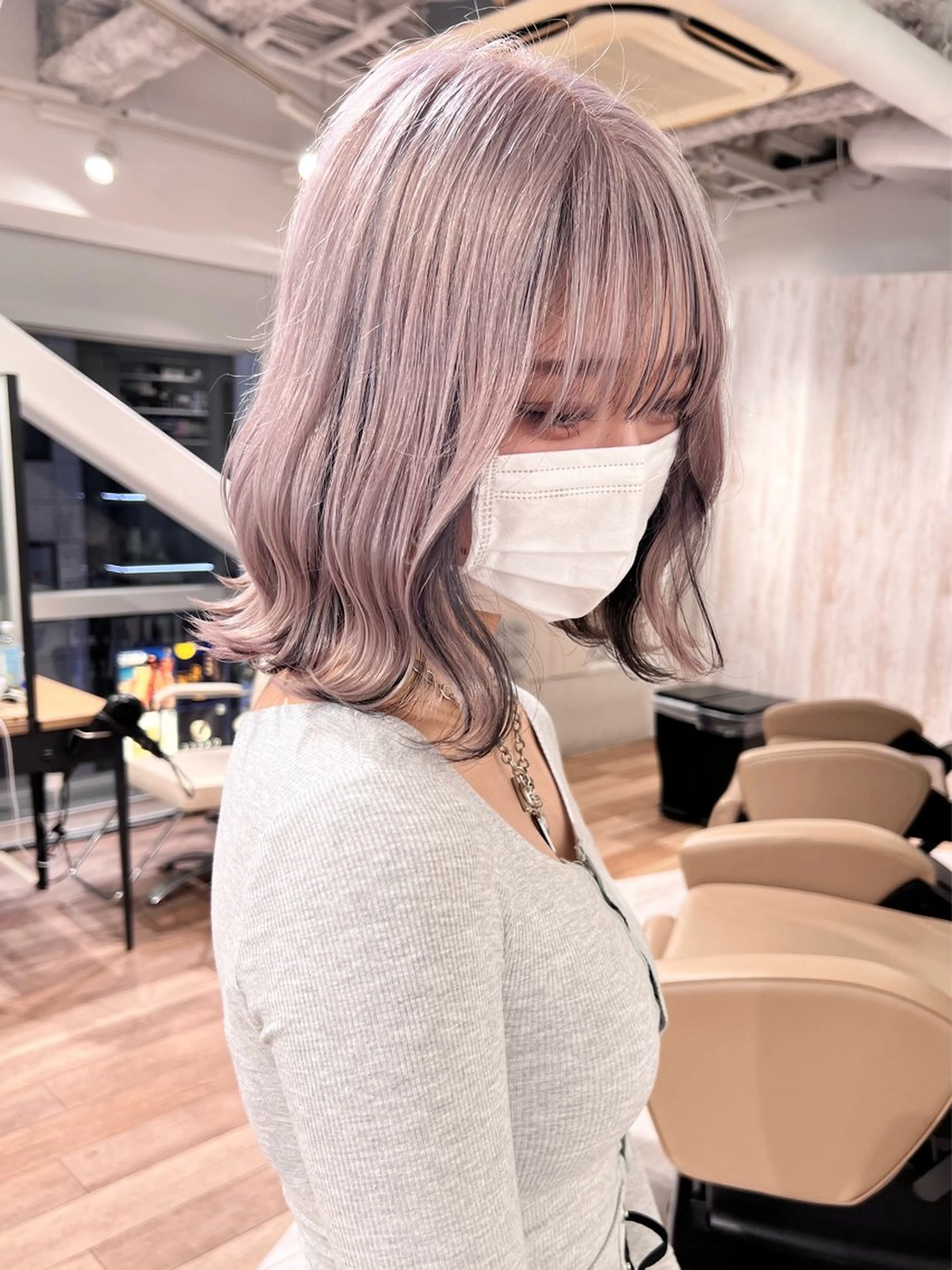 ミディアム カラー バレイヤージュ ベージュカラー 黒髪 ブリーチ ケアブリーチ お肌トーン🆙カラー 全ての女性を艶髪にのヘアスタイル