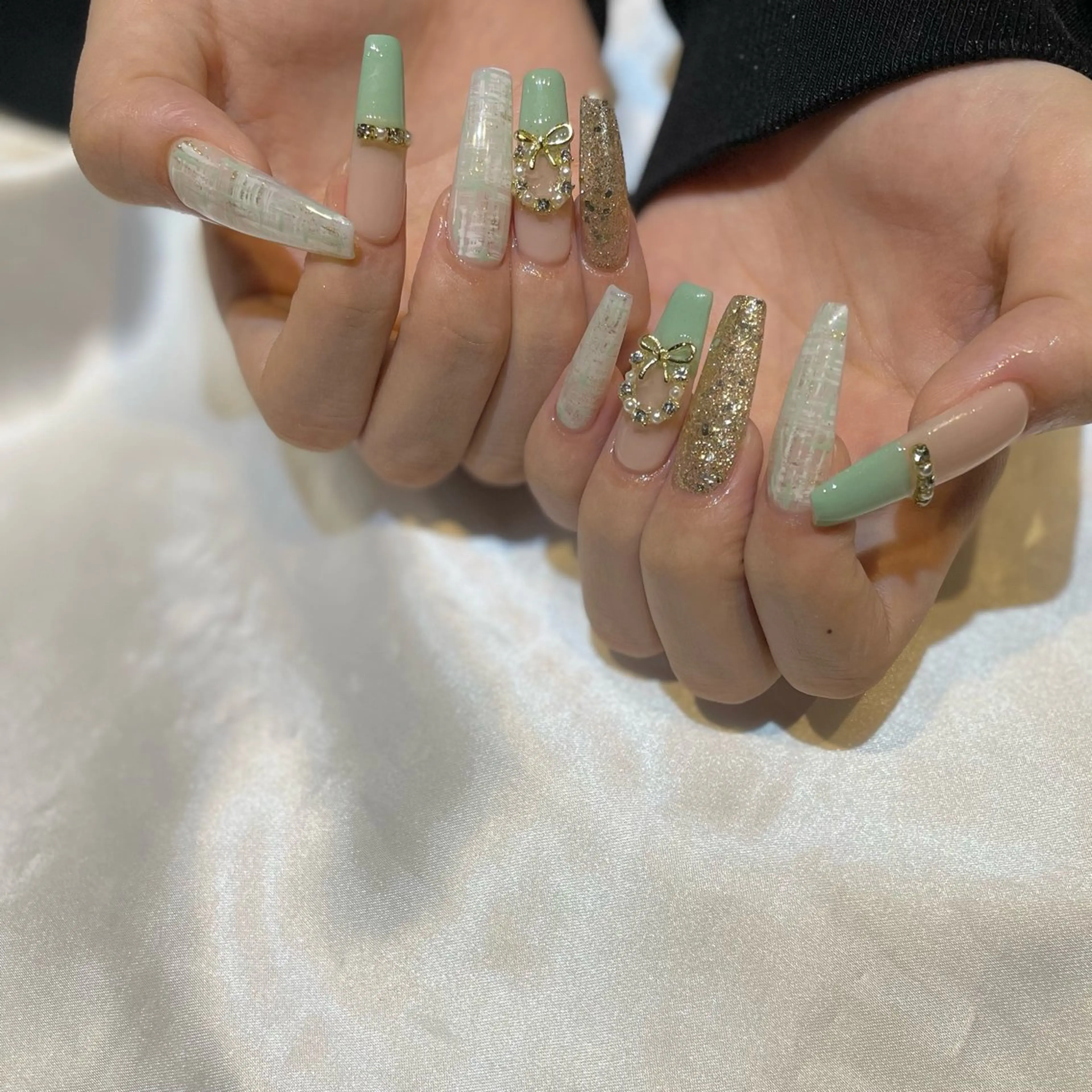 ネイル ハンドネイル 糀屋 彩奈のネイルデザイン