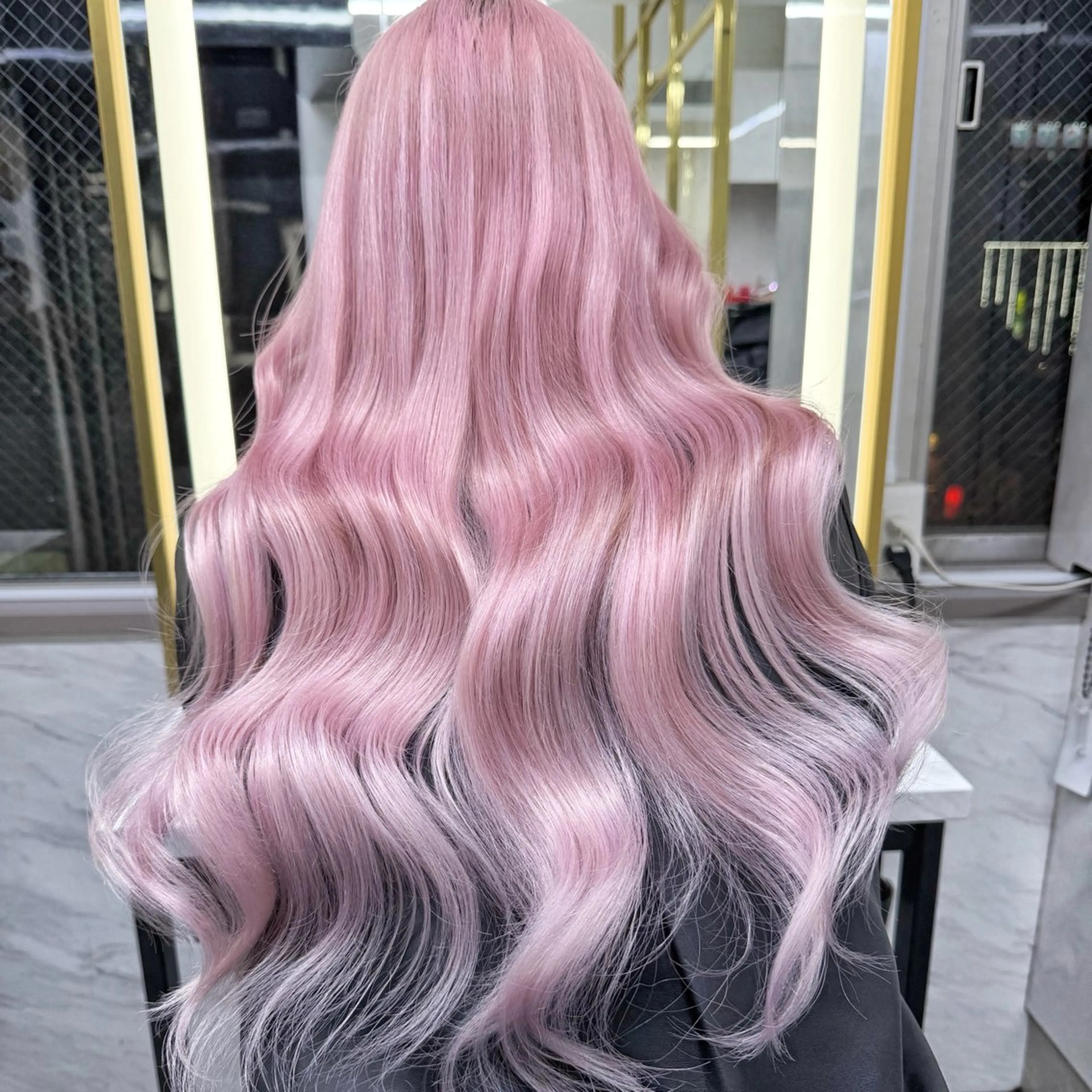 ロング カラー シールエクステ ハイトーンカラー エクステ ヘアカラー エクステ シールエクステ特化 ハイトーン、NANAのヘアスタイル