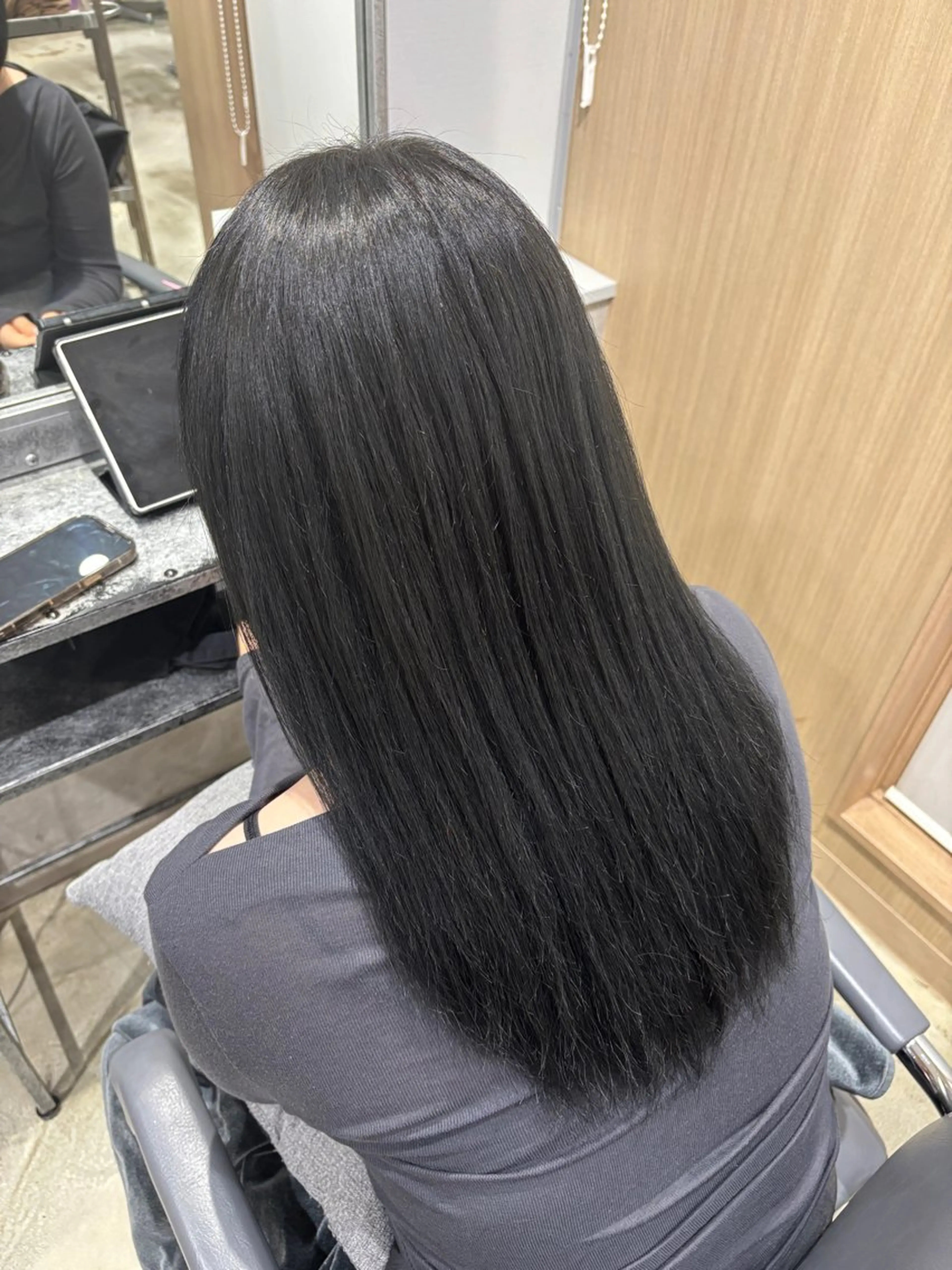 カラー 透明感カラー グレージュ ヘアカラー トリートメント より 🎀のヘアスタイル