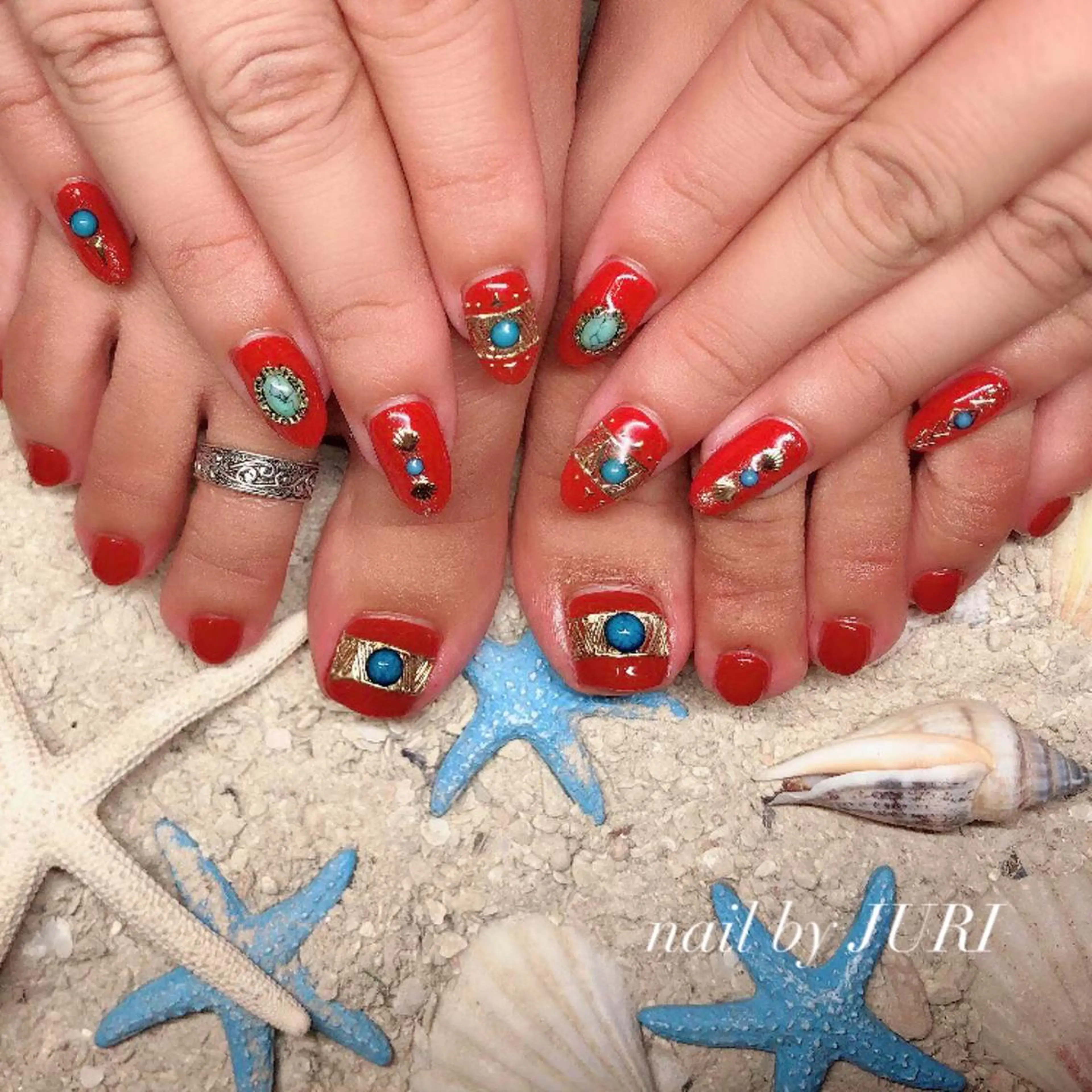 ネイル フットネイル フレンチネイル ジェルネイル ラメ(グリッター) ラメグラデーション NEO Beauty Salon所属・𝐍𝐄𝐎 𝐉𝐔𝐑𝐈のネイルデザイン