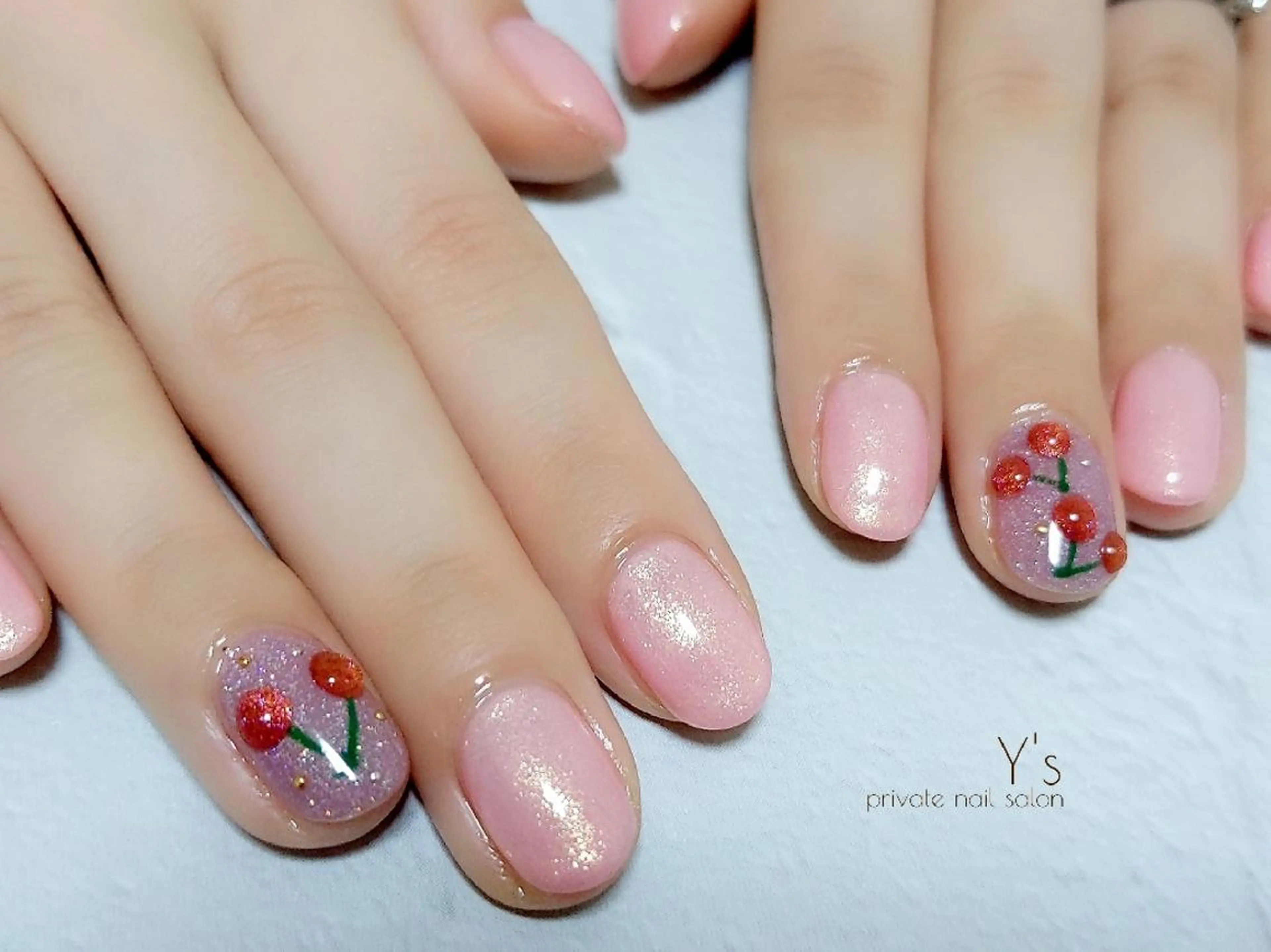 ネイル ハンドネイル YUMI NAGAI  のネイルデザイン