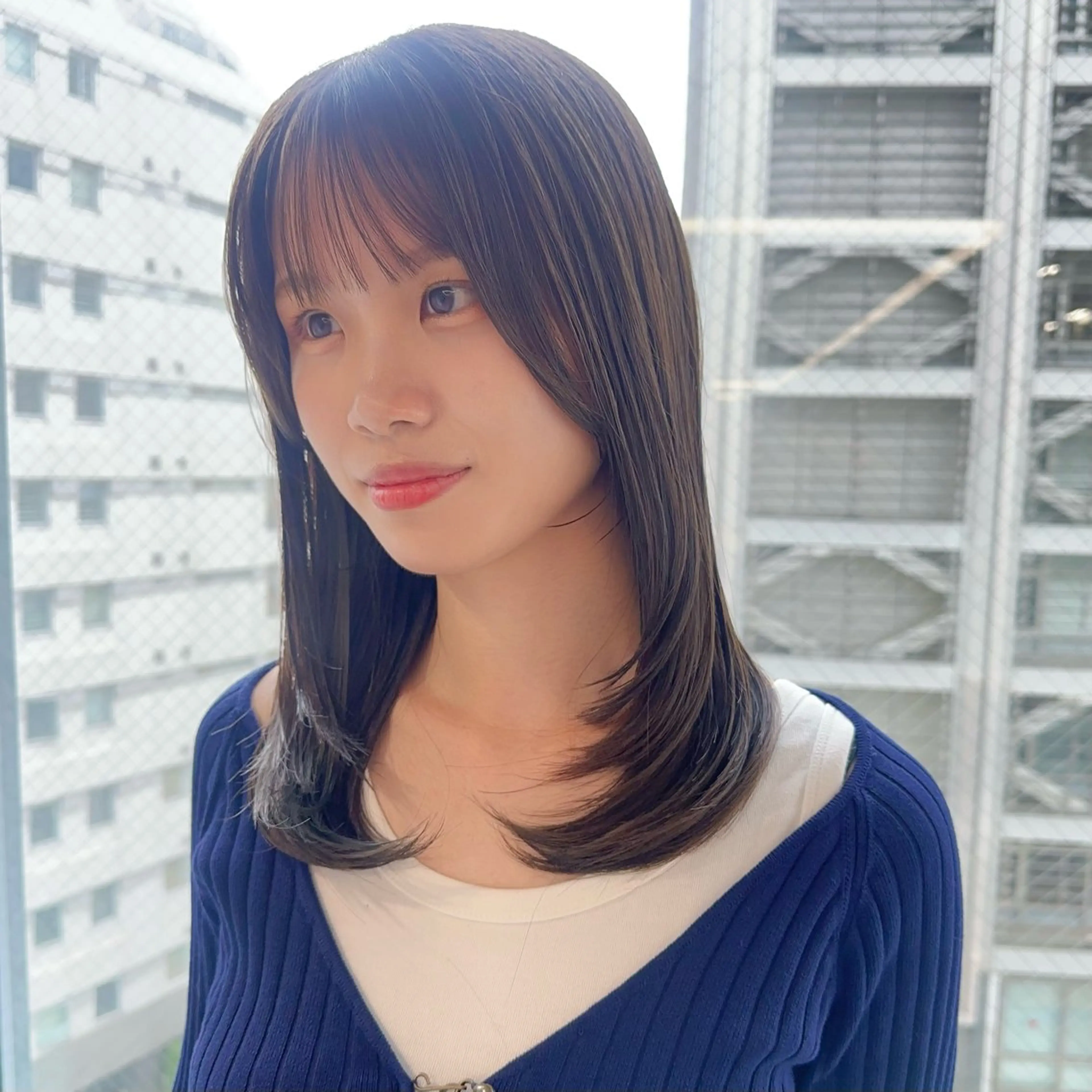 ミディアム カラー カット ヘアカラー トリートメント ブリーチなし/レイヤ ー特化🌈Tommyのヘアスタイル