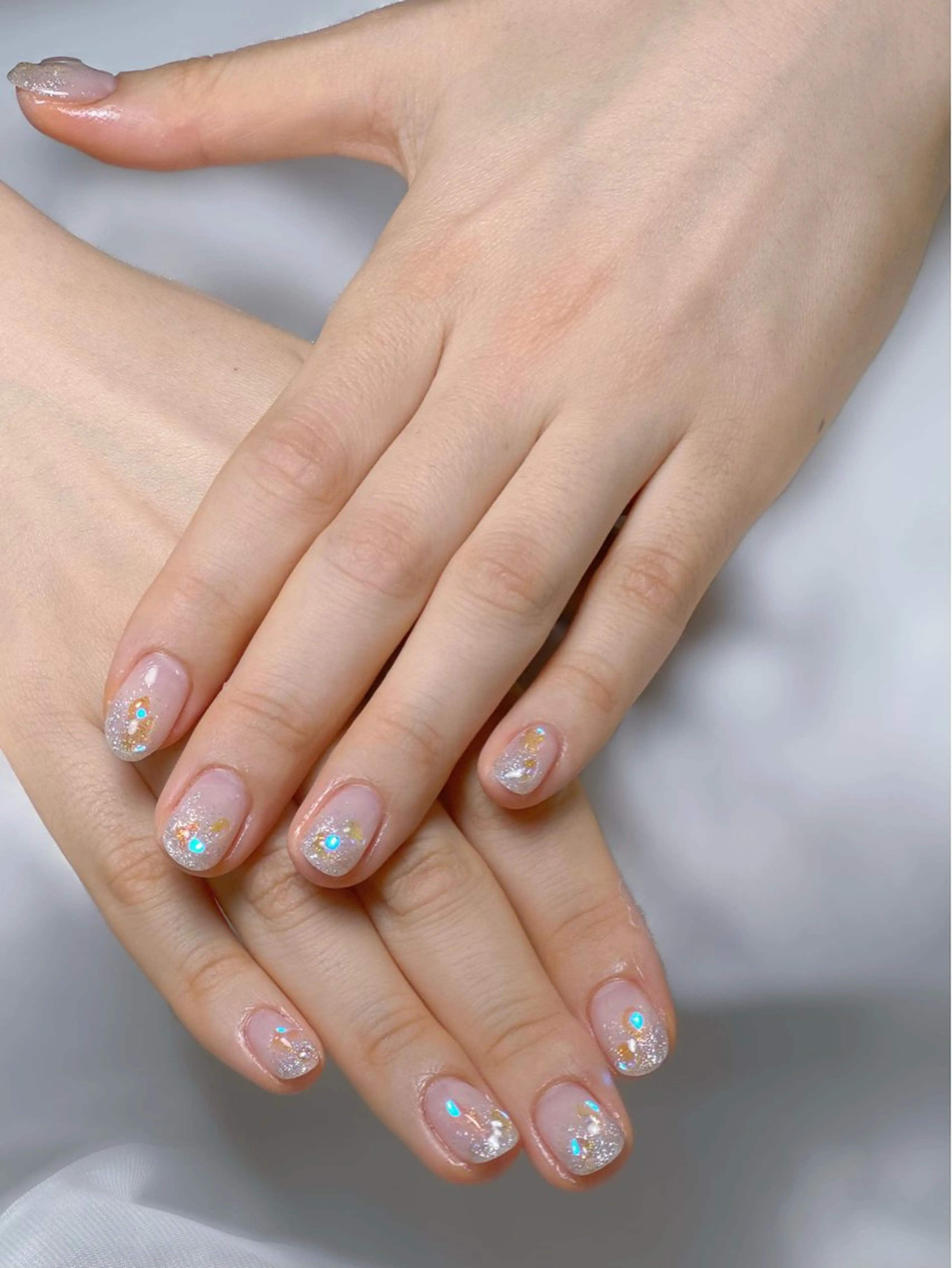 ネイル 氷ネイル・うるうるネイル ワンホンネイル ハンドネイル Maggie nailクロのネイルデザイン