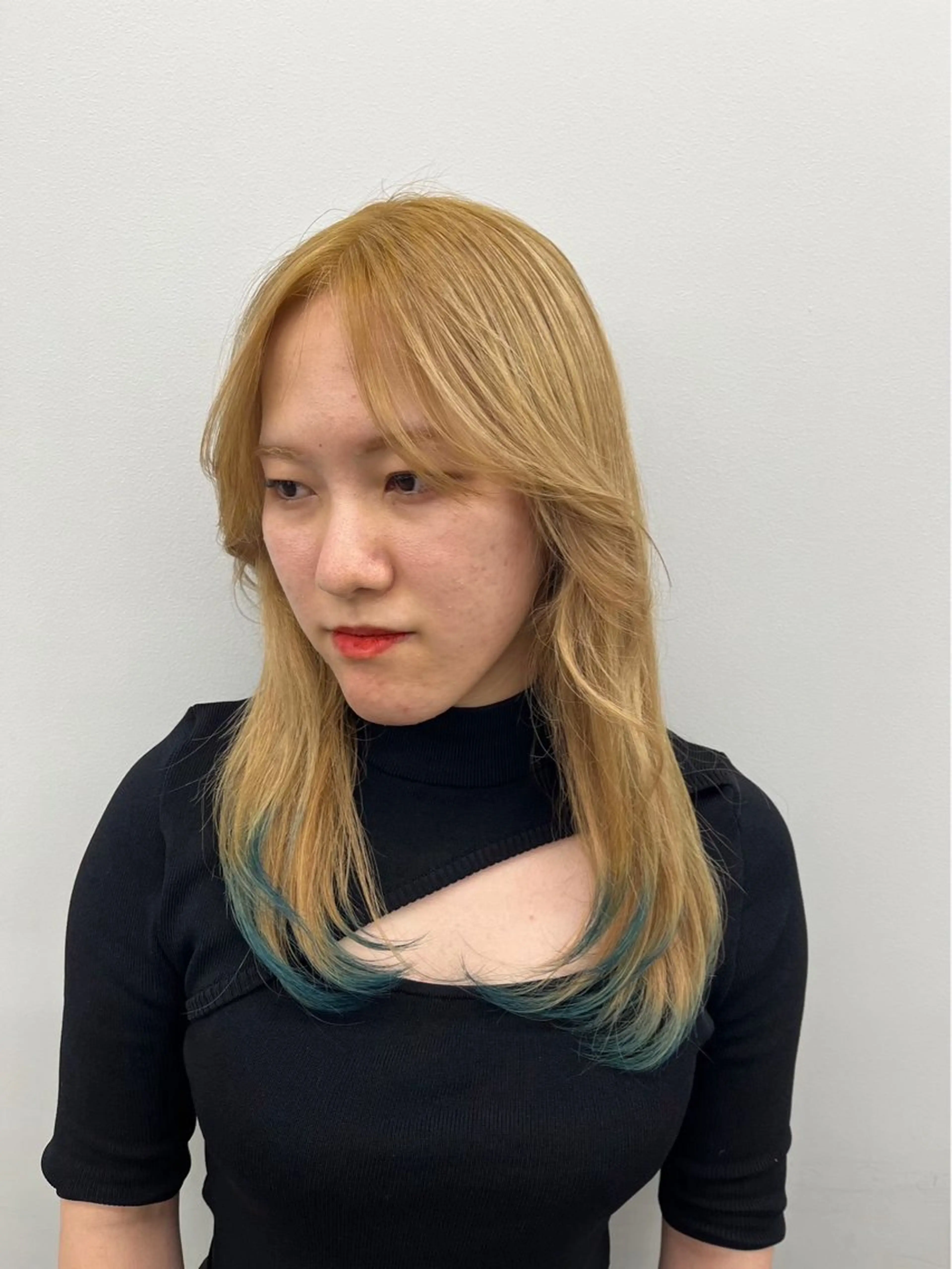 セミロング ヘアカラー ROCCO3rd / りんなのヘアスタイル