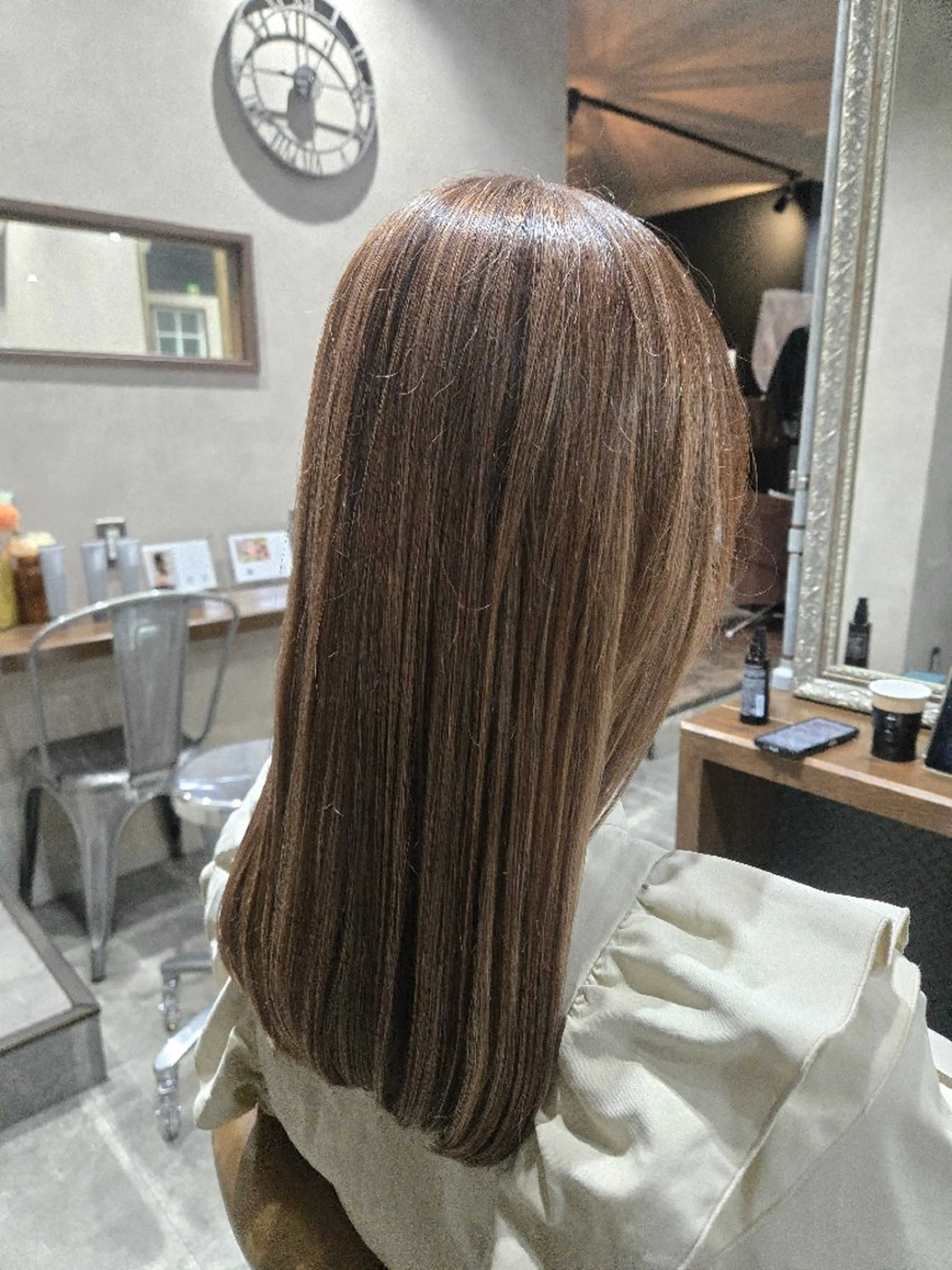 カラー ブリーチ 透明感カラー ハイライトカラー enx あゆ🎀のヘアスタイル