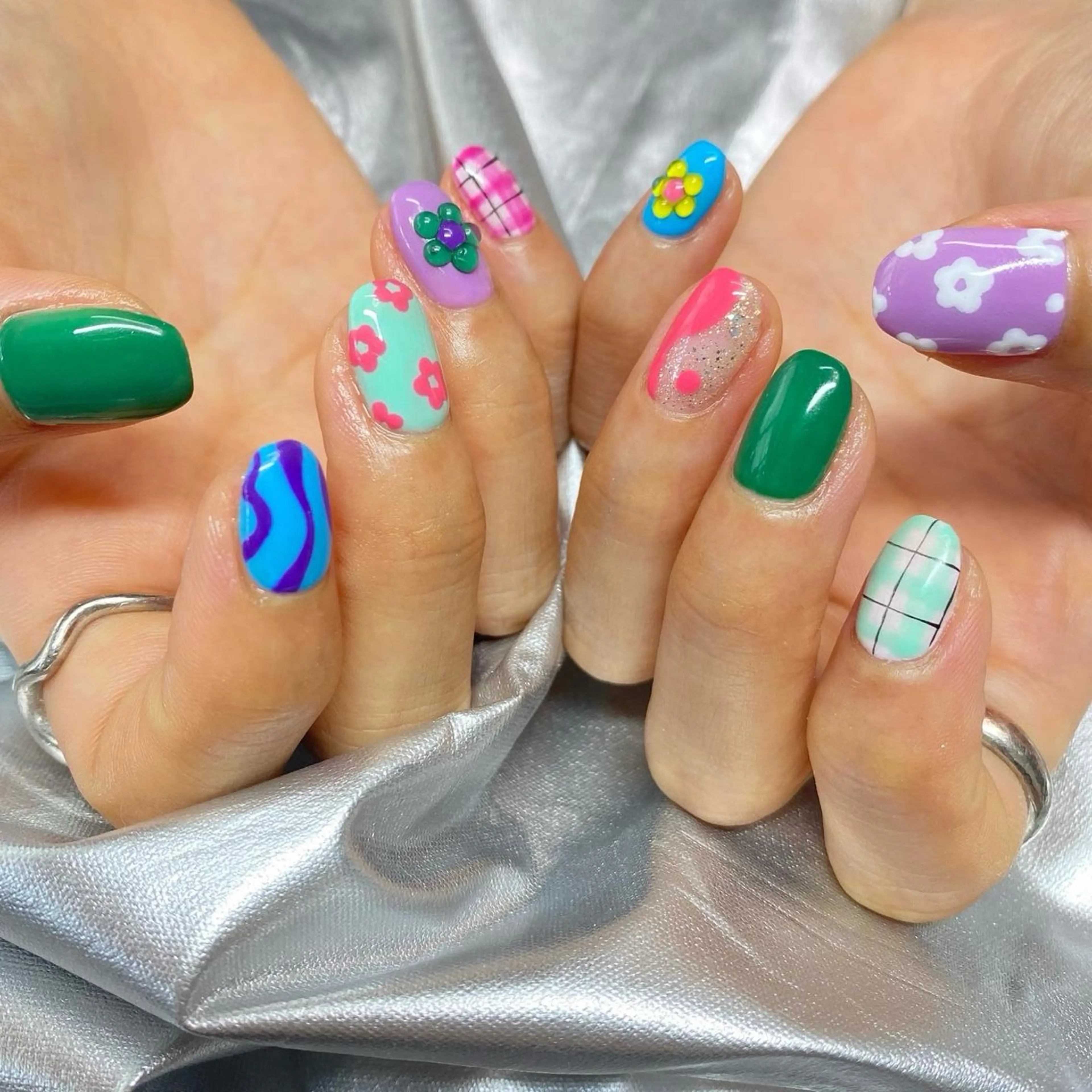 ネイル MiRanda Nail所属・MiRanda 保坂 舞のネイルデザイン