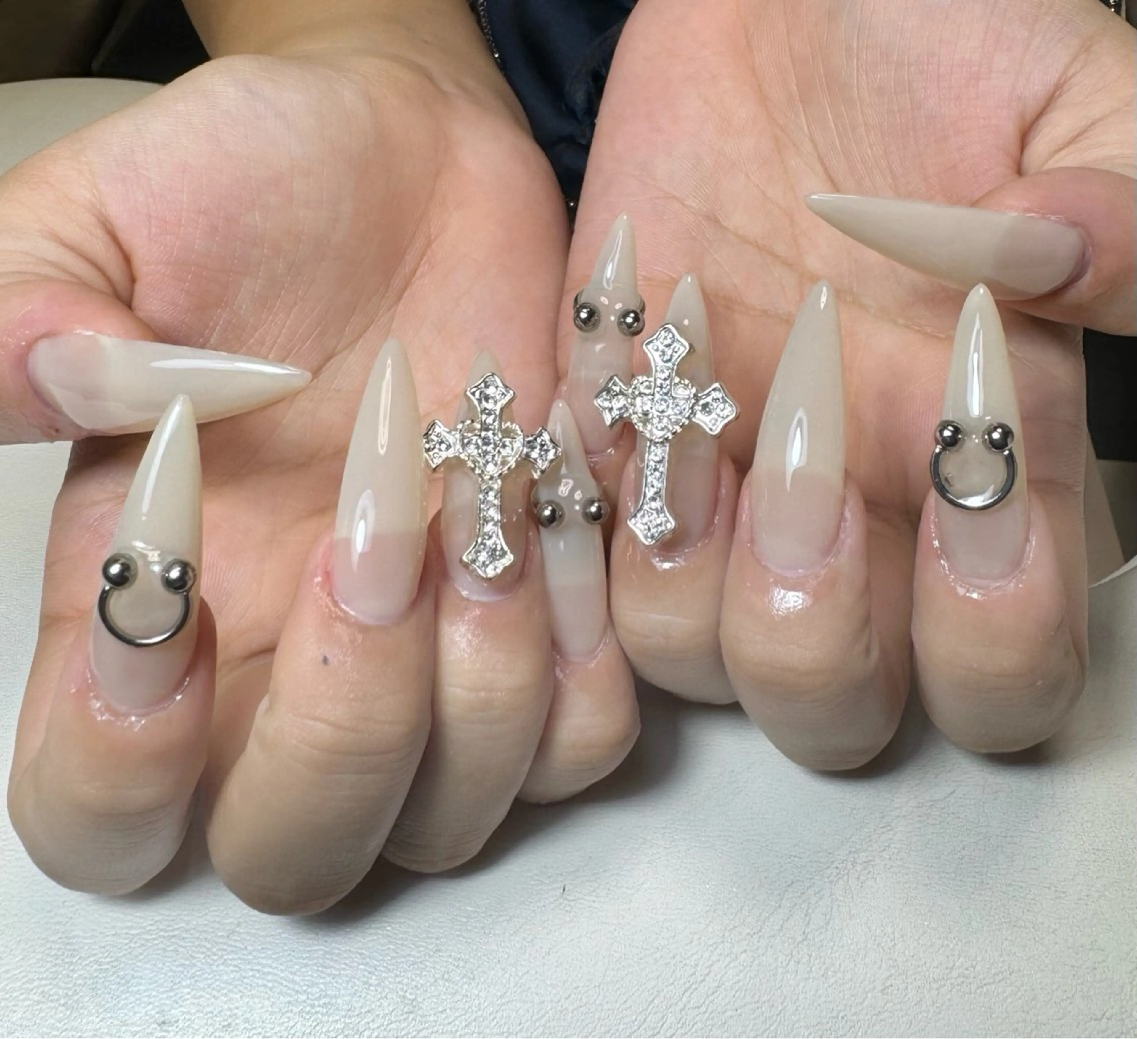ネイル ハンドネイル ain nailのネイルデザイン