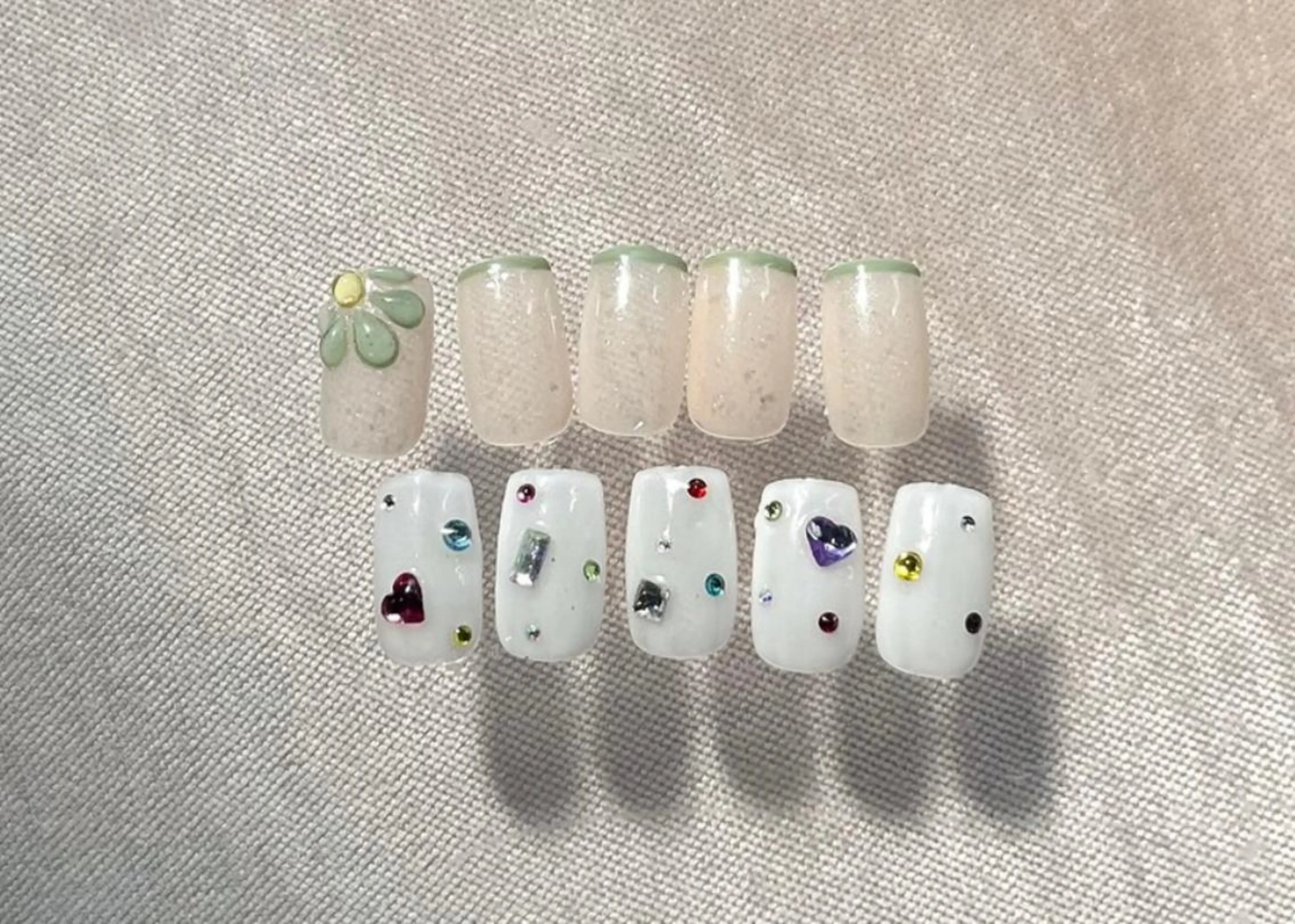 ネイル Gemies所属・Gemies_ RINA🫧のネイルデザイン