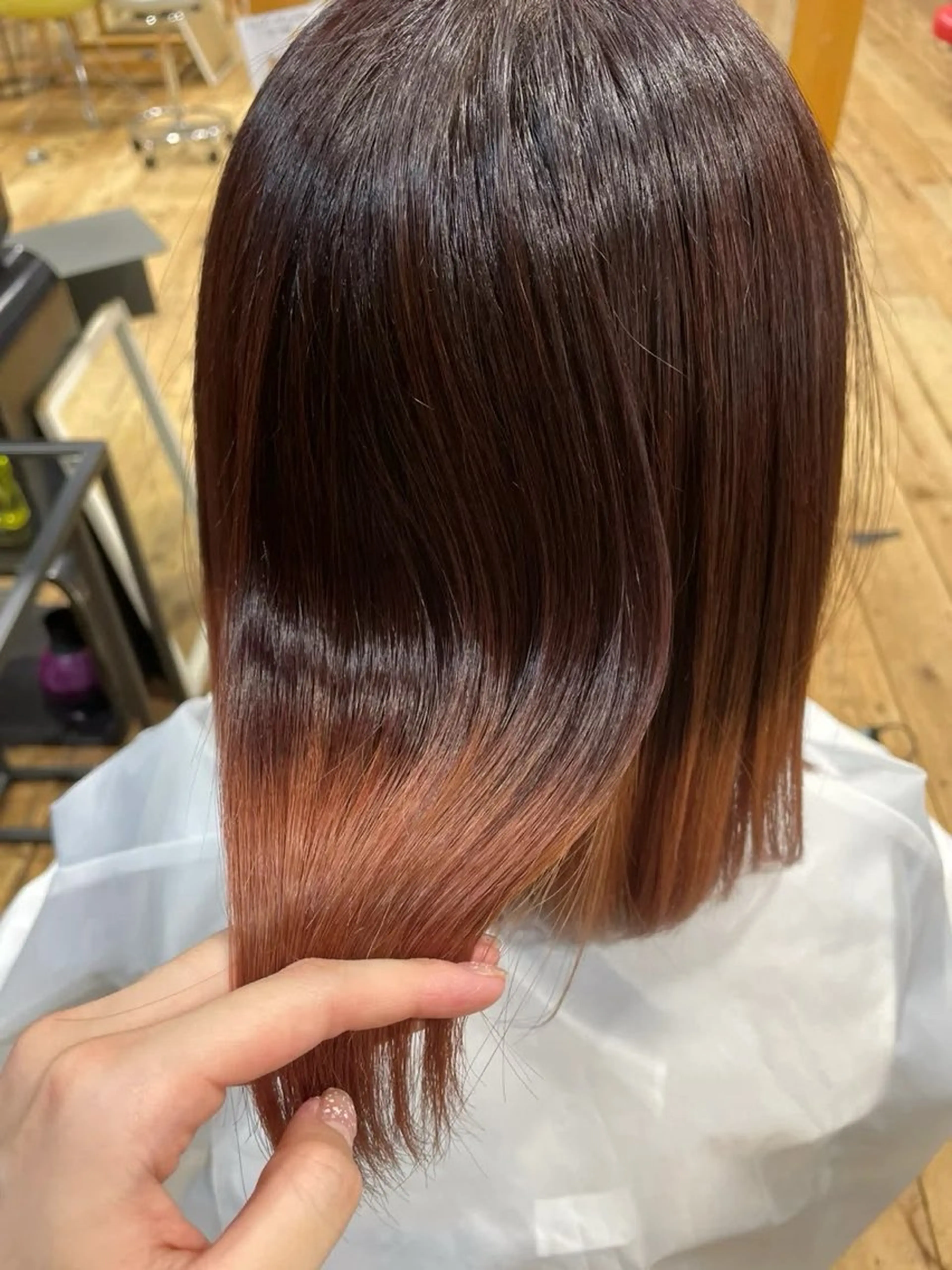 ショート カラー ヘアカラー ワタナベ アオイのヘアスタイル