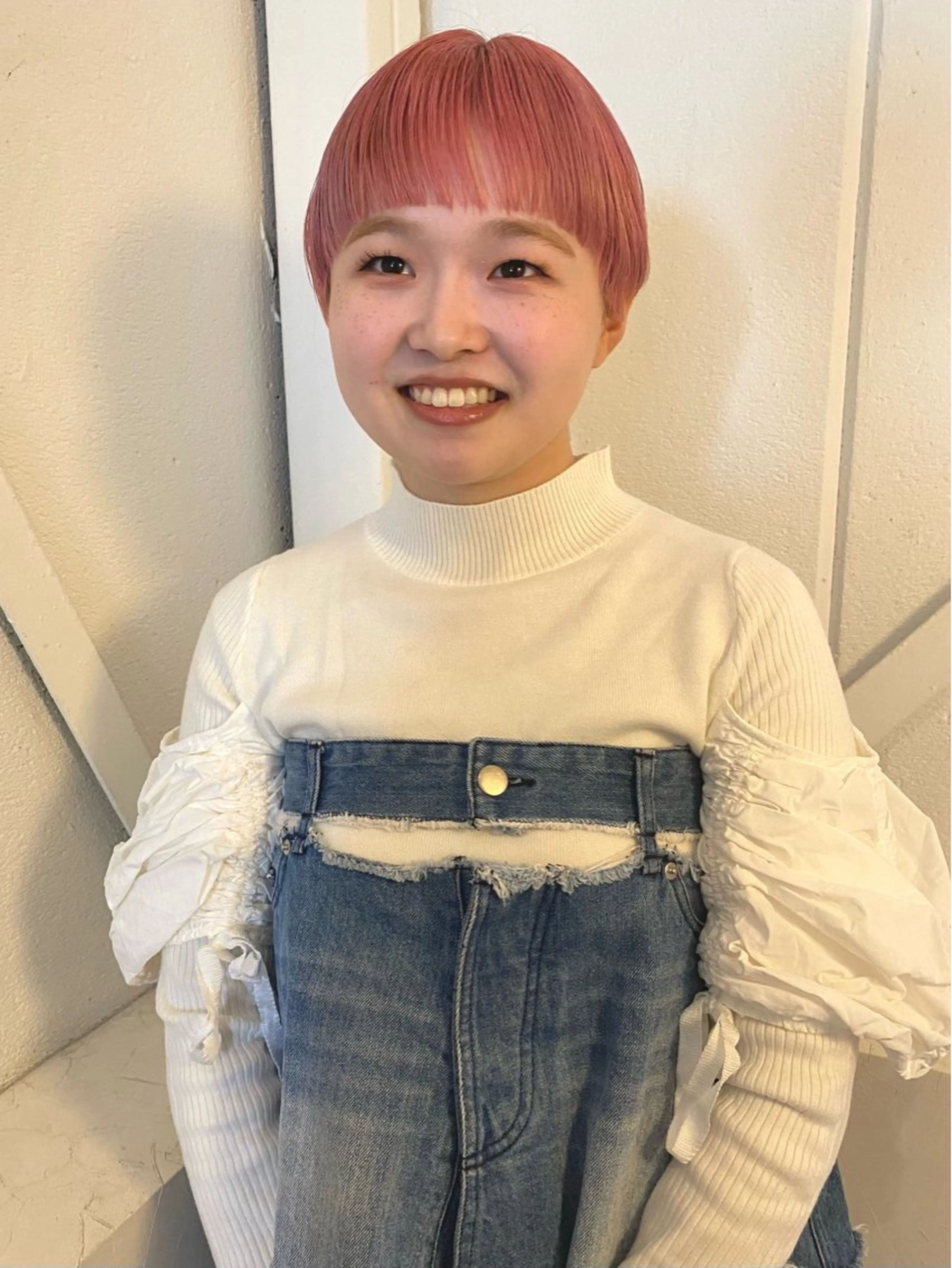 ショート カラー ブリーチ ダブルカラー ハイトーンカラー ピンクカラー ショートヘア カット ヘアカラー トリートメント 森貴裕/ベージュ/ パーマ/オリーブのヘアスタイル