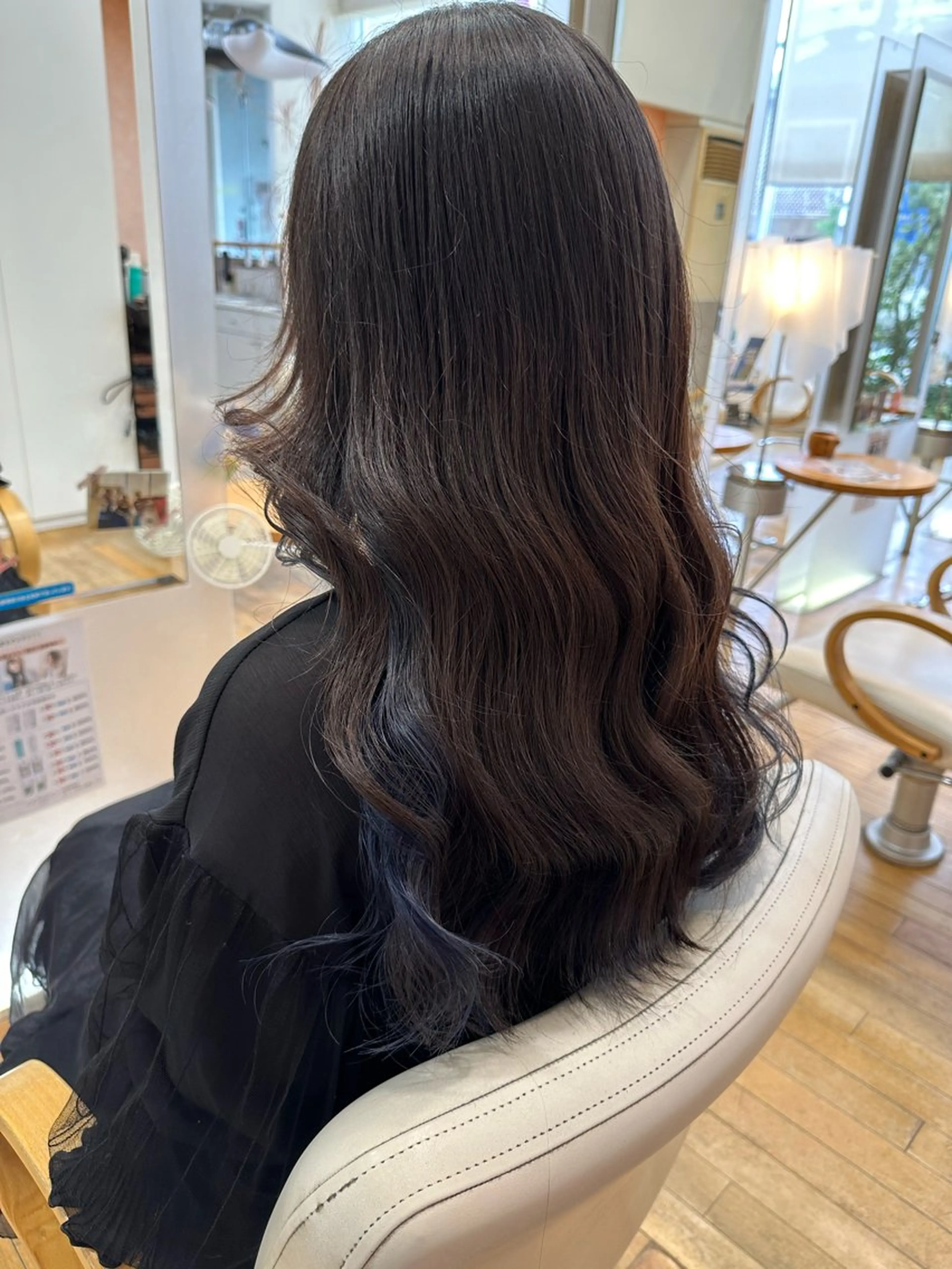 カラー 山本 瑠華のヘアスタイル