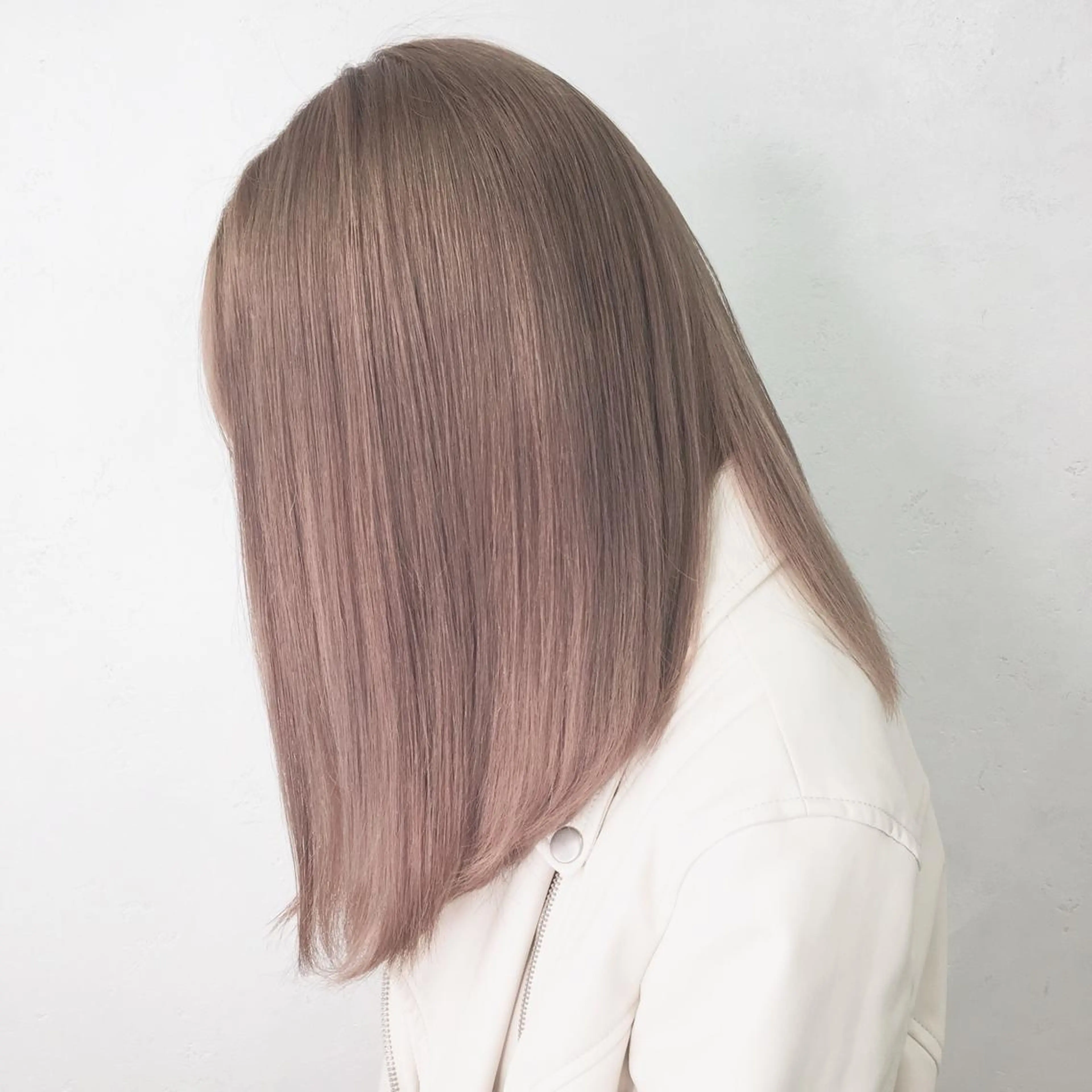 ロング ヘアカラー まお♡レイヤーカット 耳ツボジュエリーのヘアスタイル