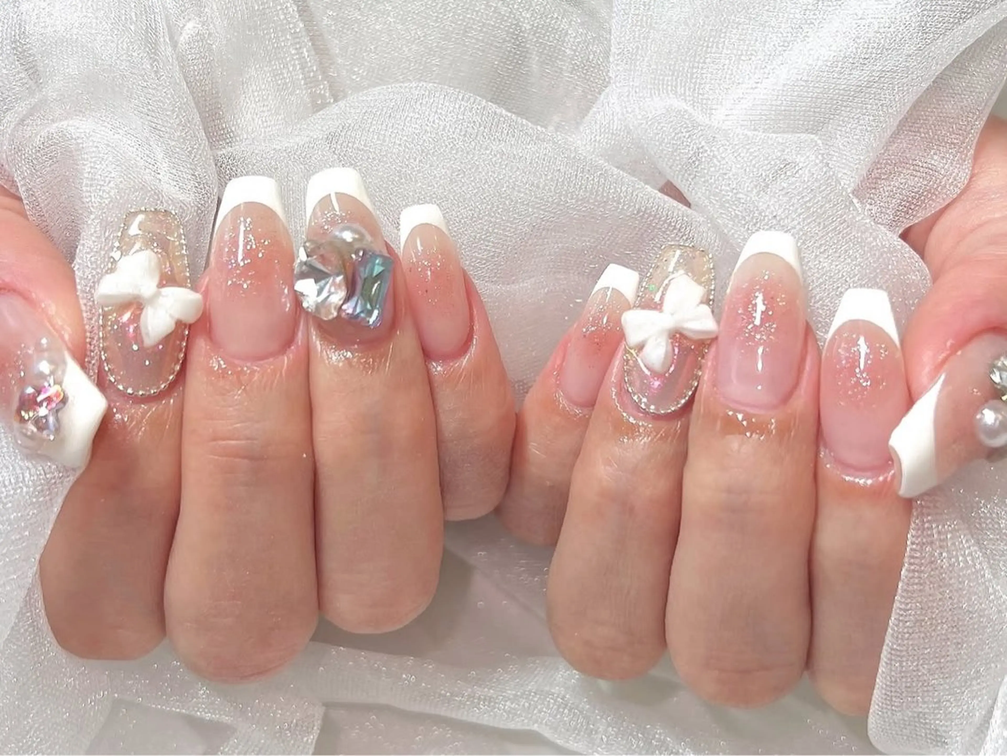 ロング 韓国風ヘア ハンドネイル NOA NAILのネイルデザイン