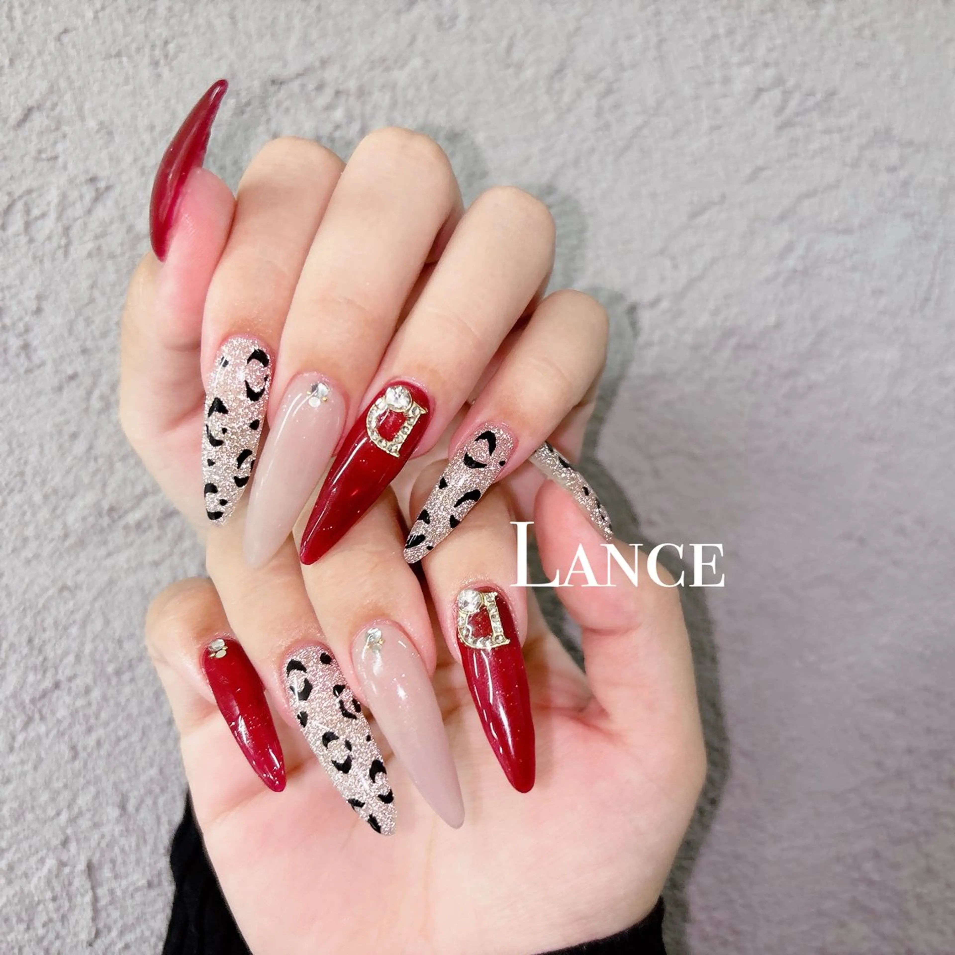 ネイル オーロラネイル フットネイル 氷ネイル・うるうるネイル キラキラネイル 韓国ネイル ハンドネイル Lance nailのネイルデザイン